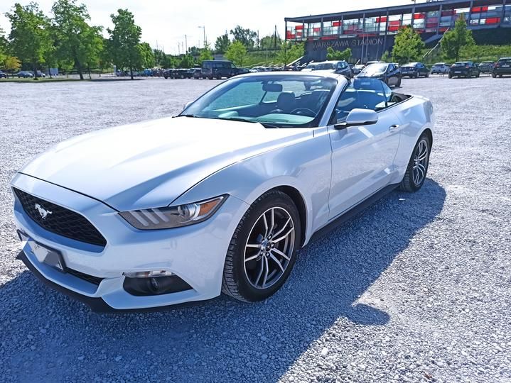 FORD MUSTANG CONVERTIBLE 2016 1fatp8uh7g5328946