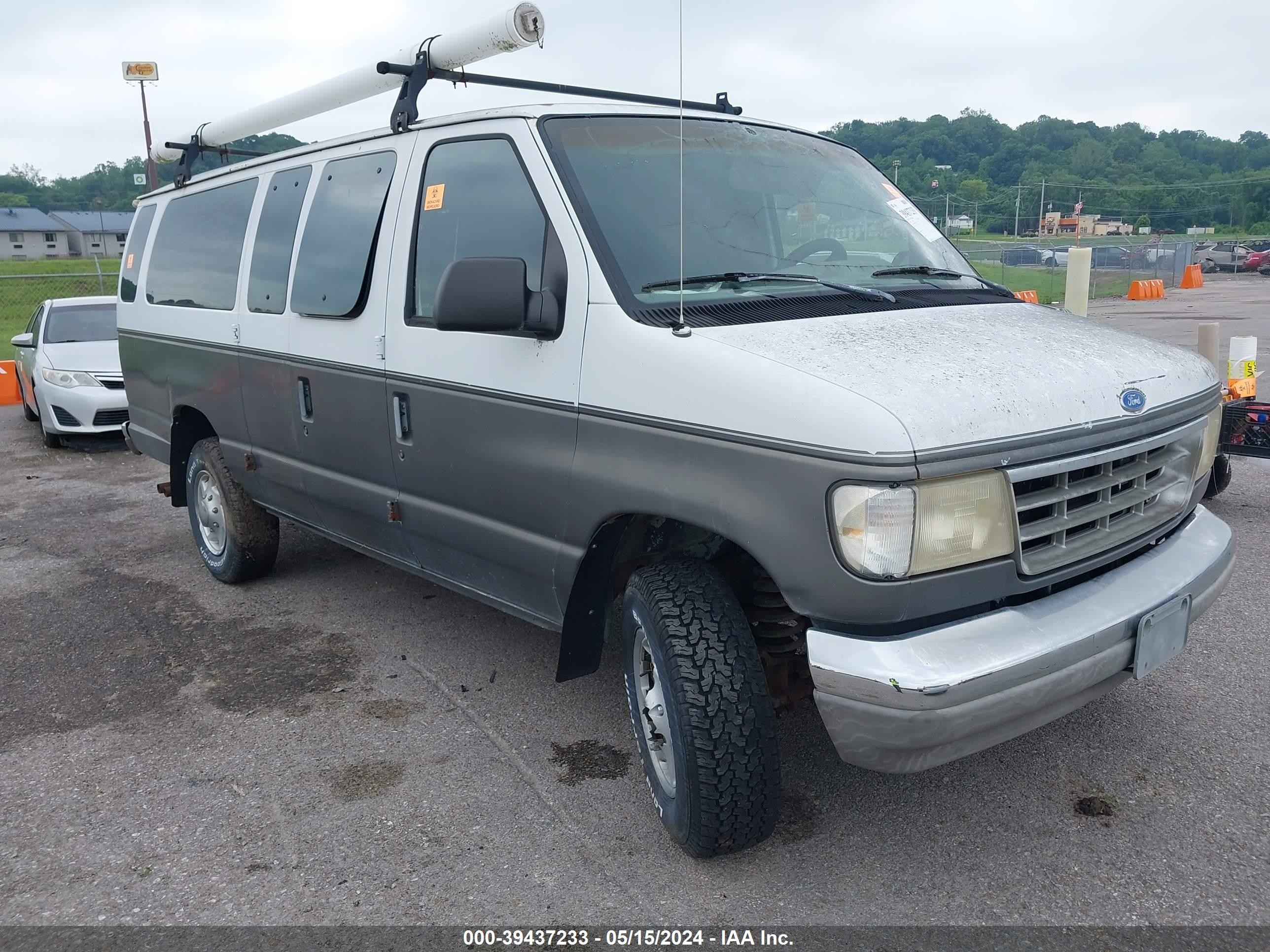 FORD ECONOLINE 1993 1fbjs31h2pha49494