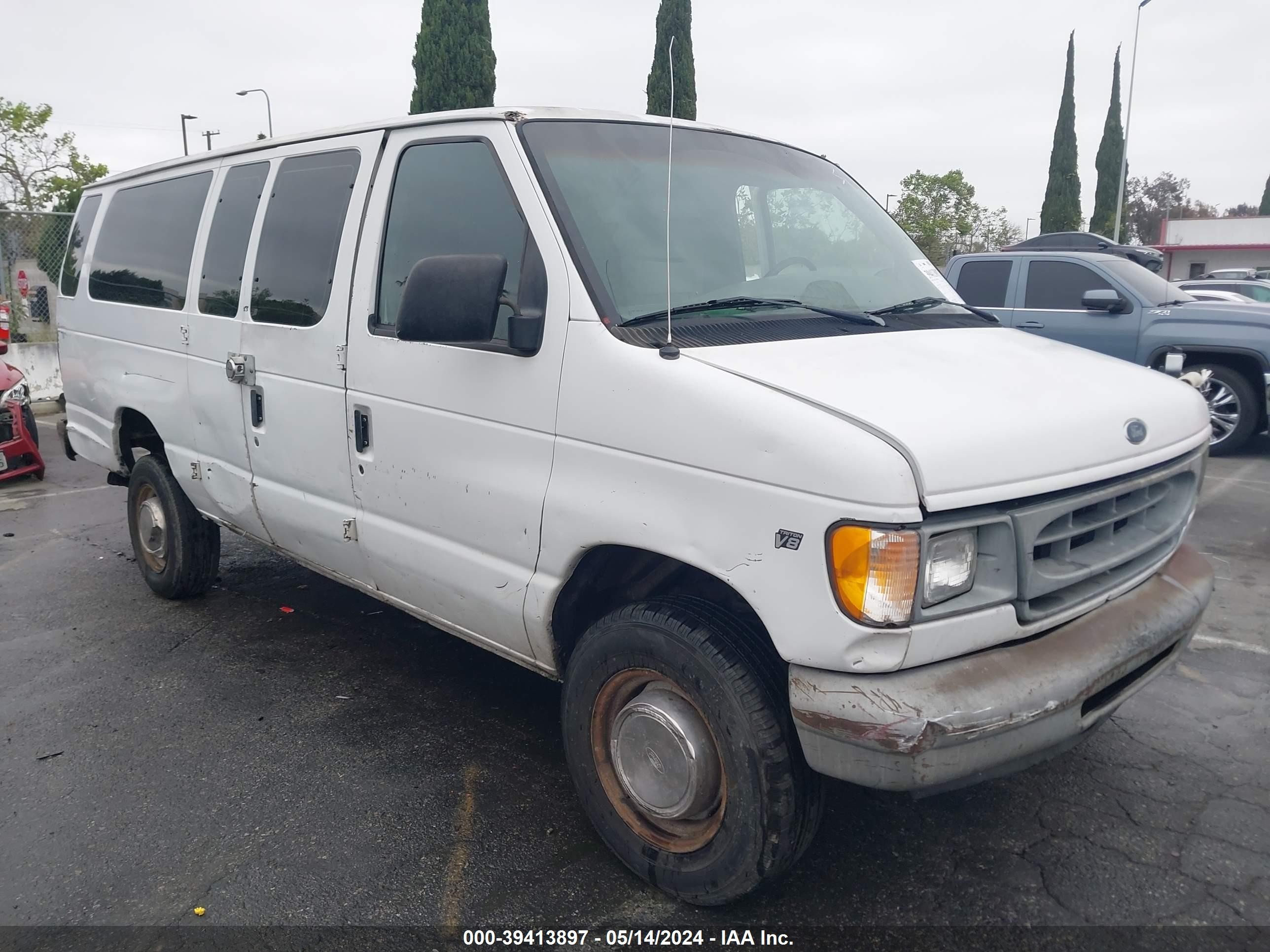 FORD ECONOLINE 1999 1fbss31l3xha34172