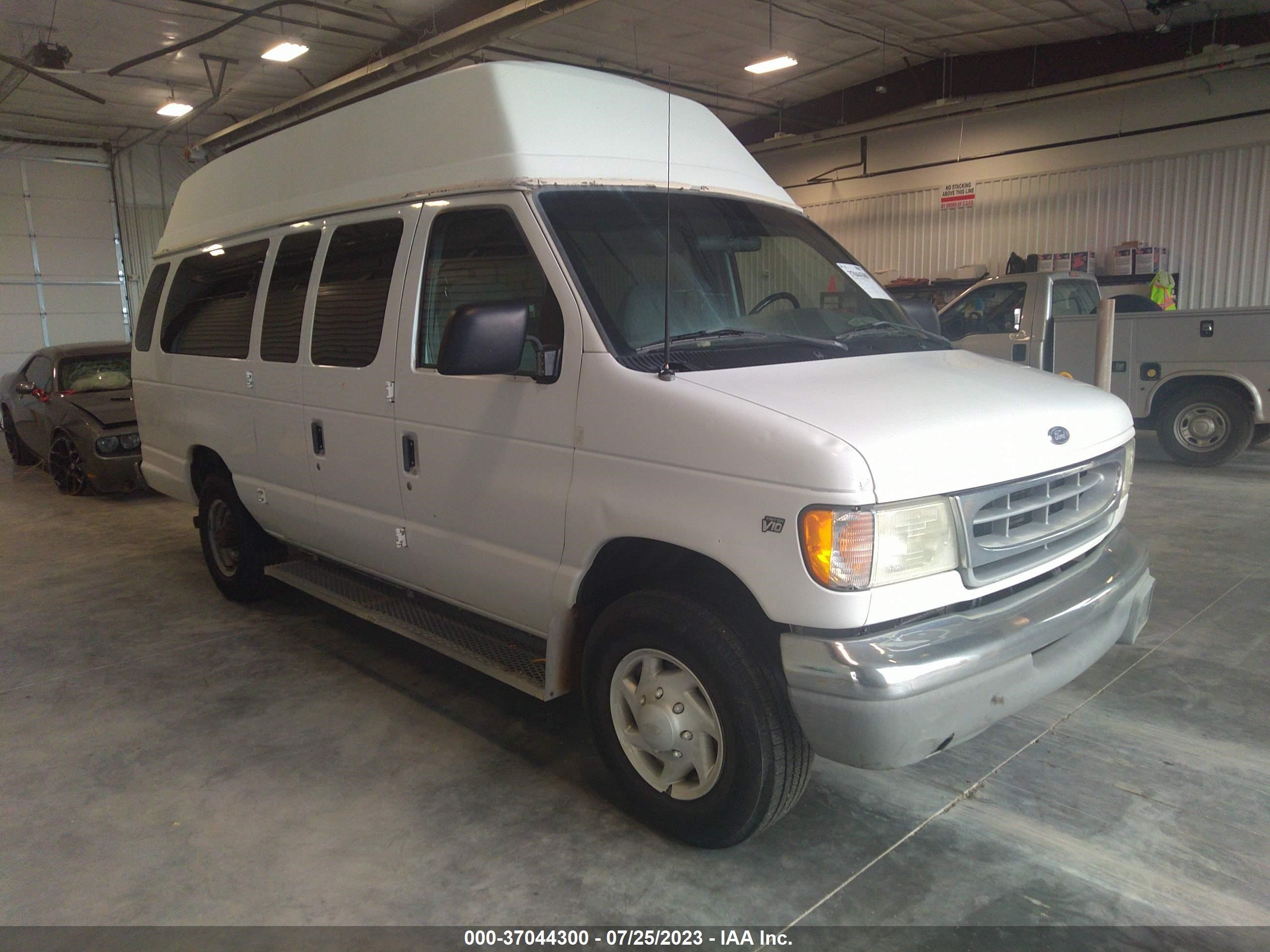 FORD ECONOLINE 2005 1fbss31s15ha83150