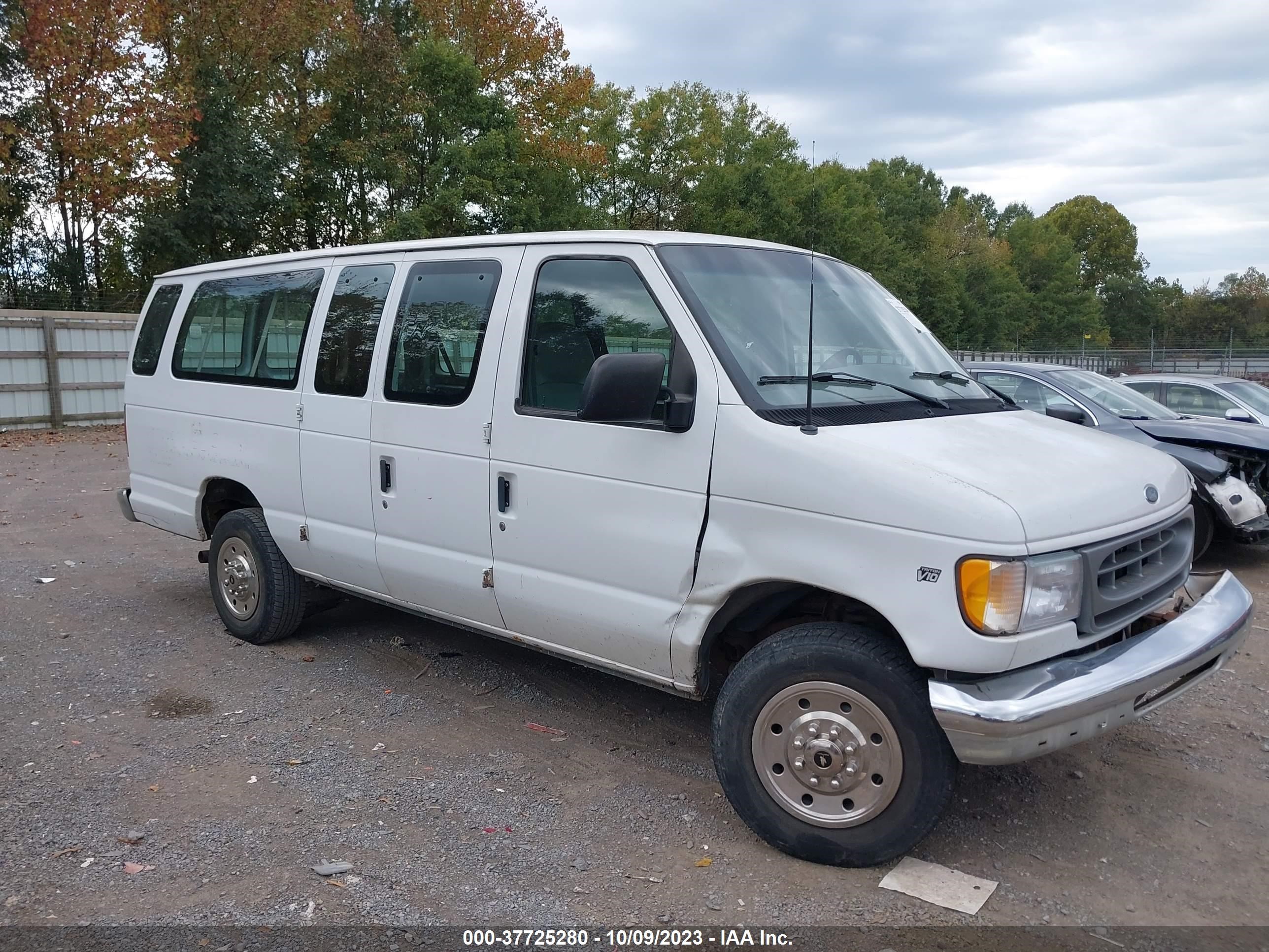 FORD ECONOLINE 2001 1fbss31s71ha10293