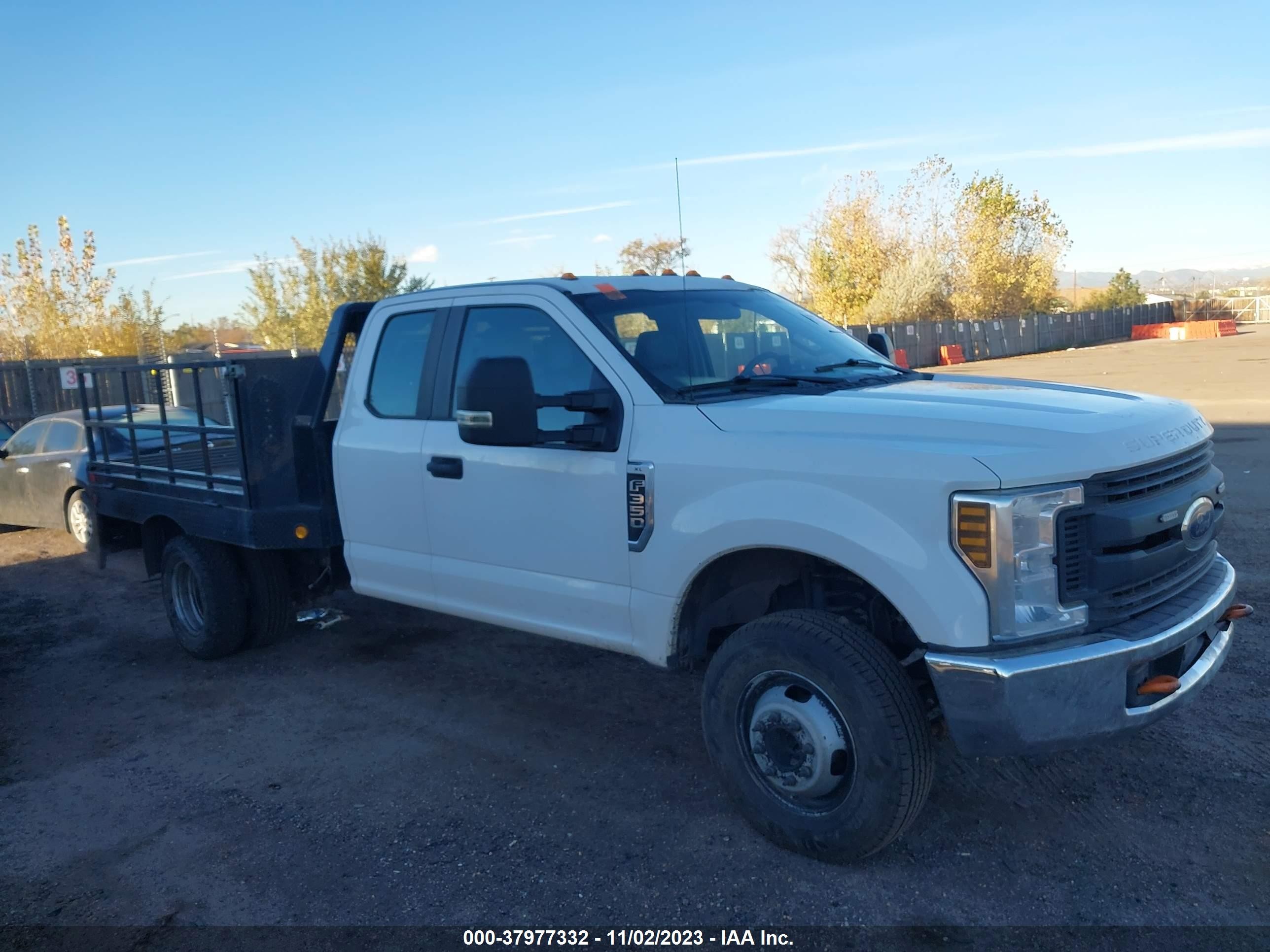 FORD F-350 CHASSIS 2018 1fd8x3h68jec48943