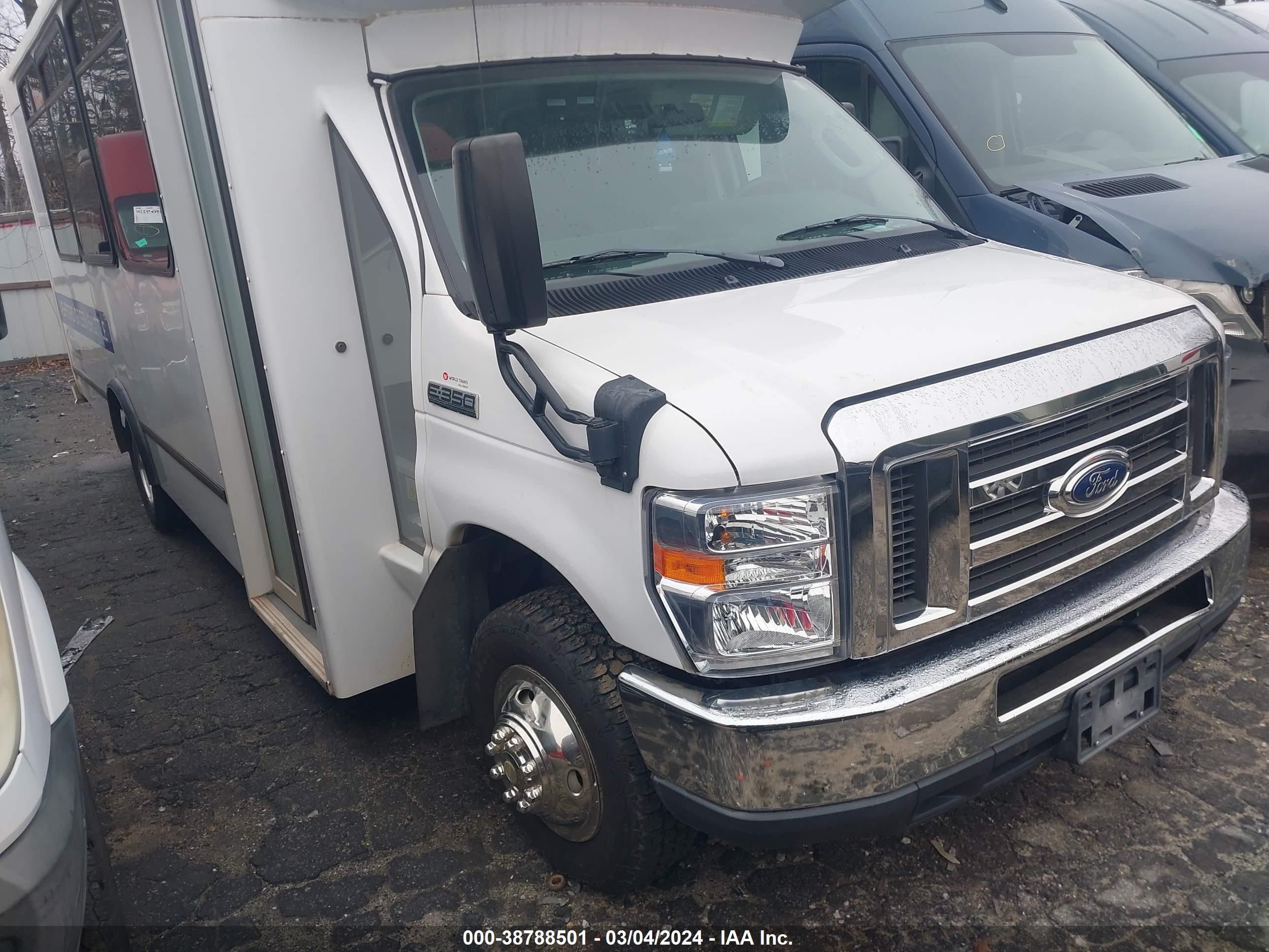 FORD ECONOLINE 2017 1fdee3fs9hdc55733