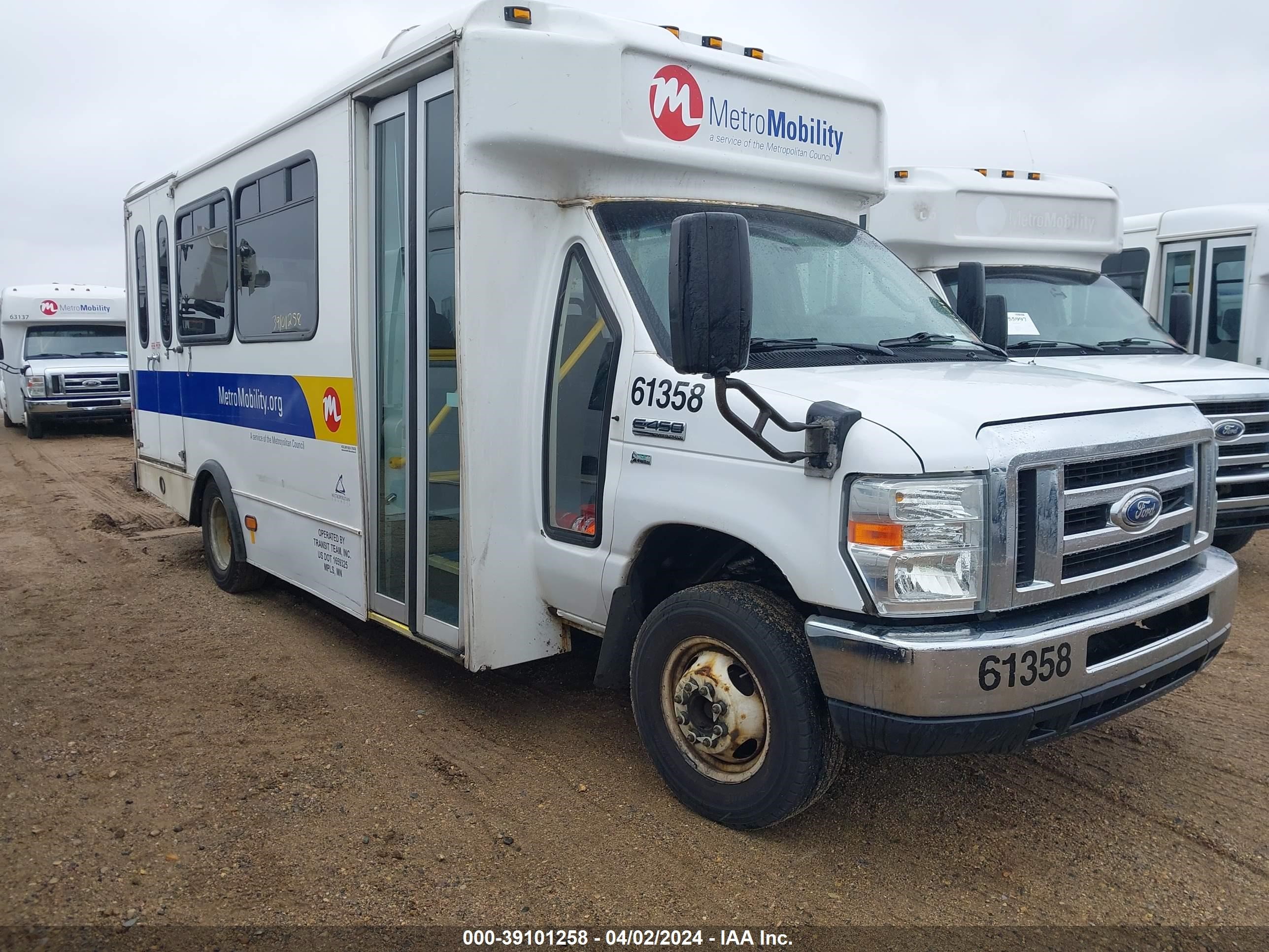 FORD ECONOLINE 2015 1fdee4fl5fda25506