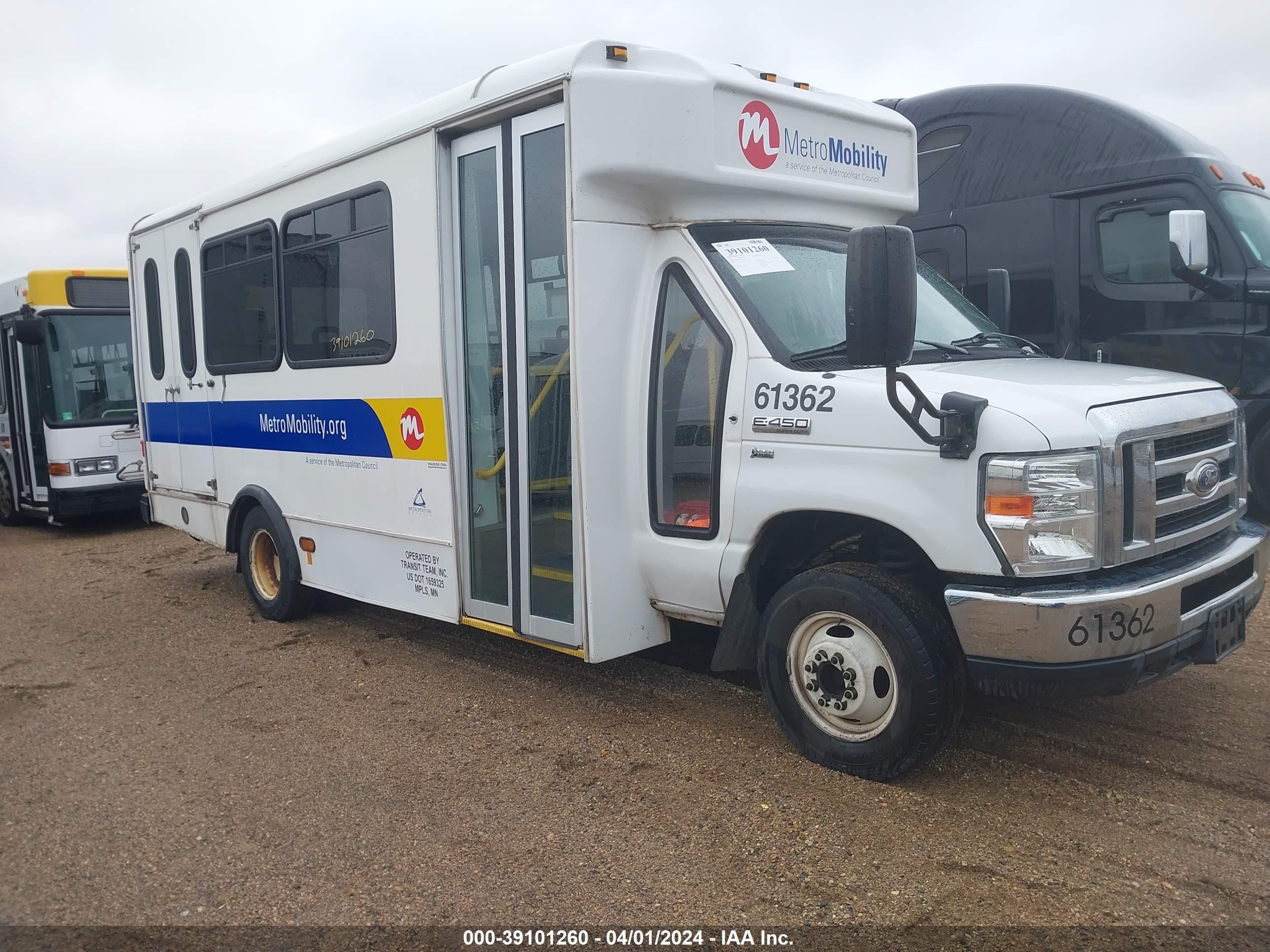 FORD ECONOLINE 2015 1fdee4fl9fda25508