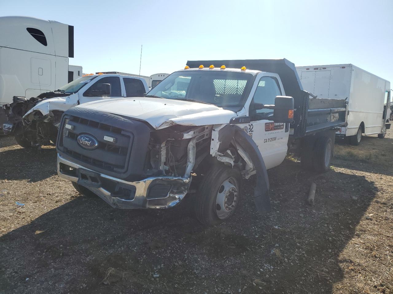 FORD F550 2016 1fduf5gt8gea30076