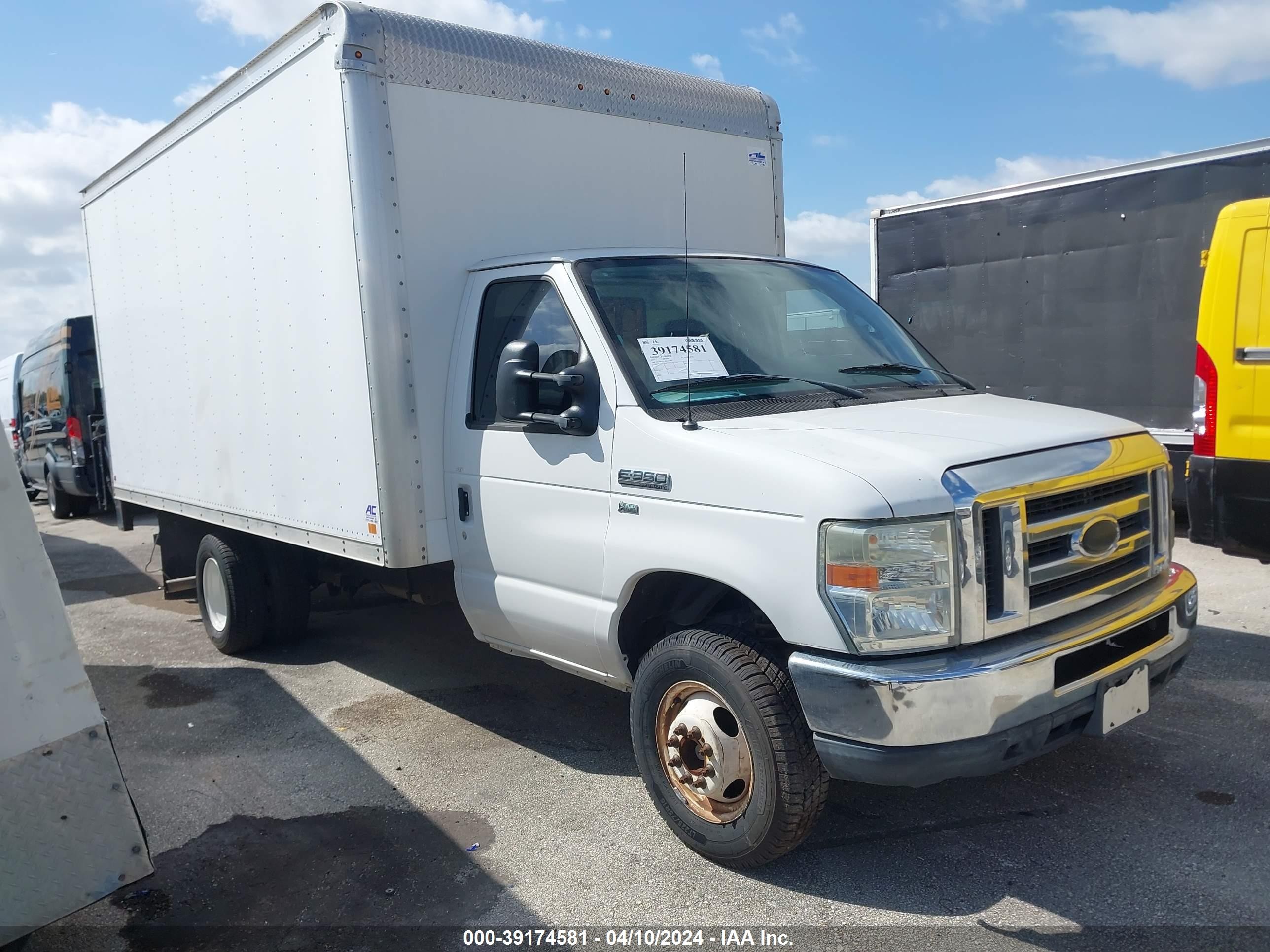 FORD ECONOLINE 2015 1fdwe3fl4fda01485