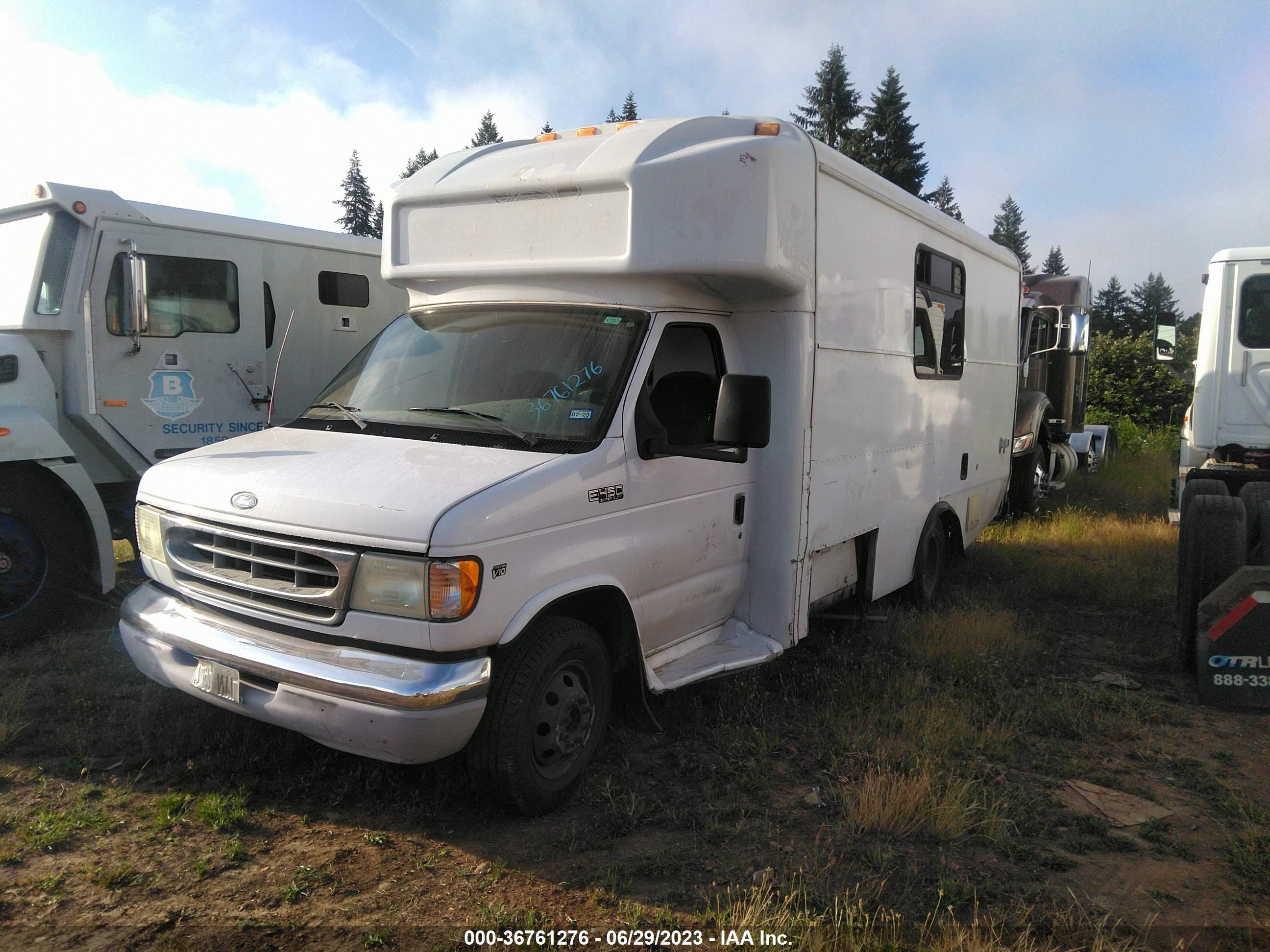 FORD ECONOLINE 2002 1fdxe45s02hb66195