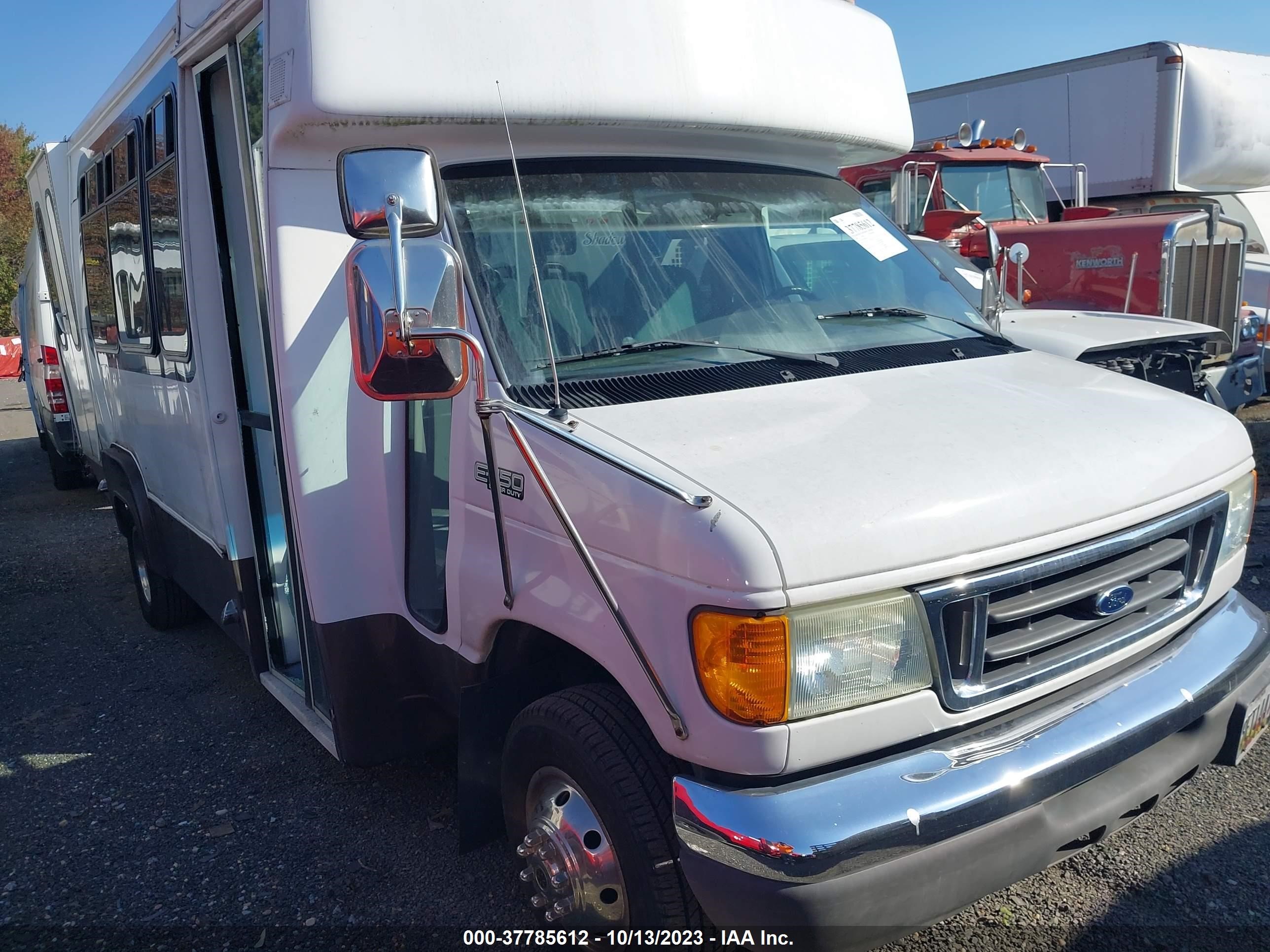 FORD ECONOLINE 2005 1fdxe45s05hb39129