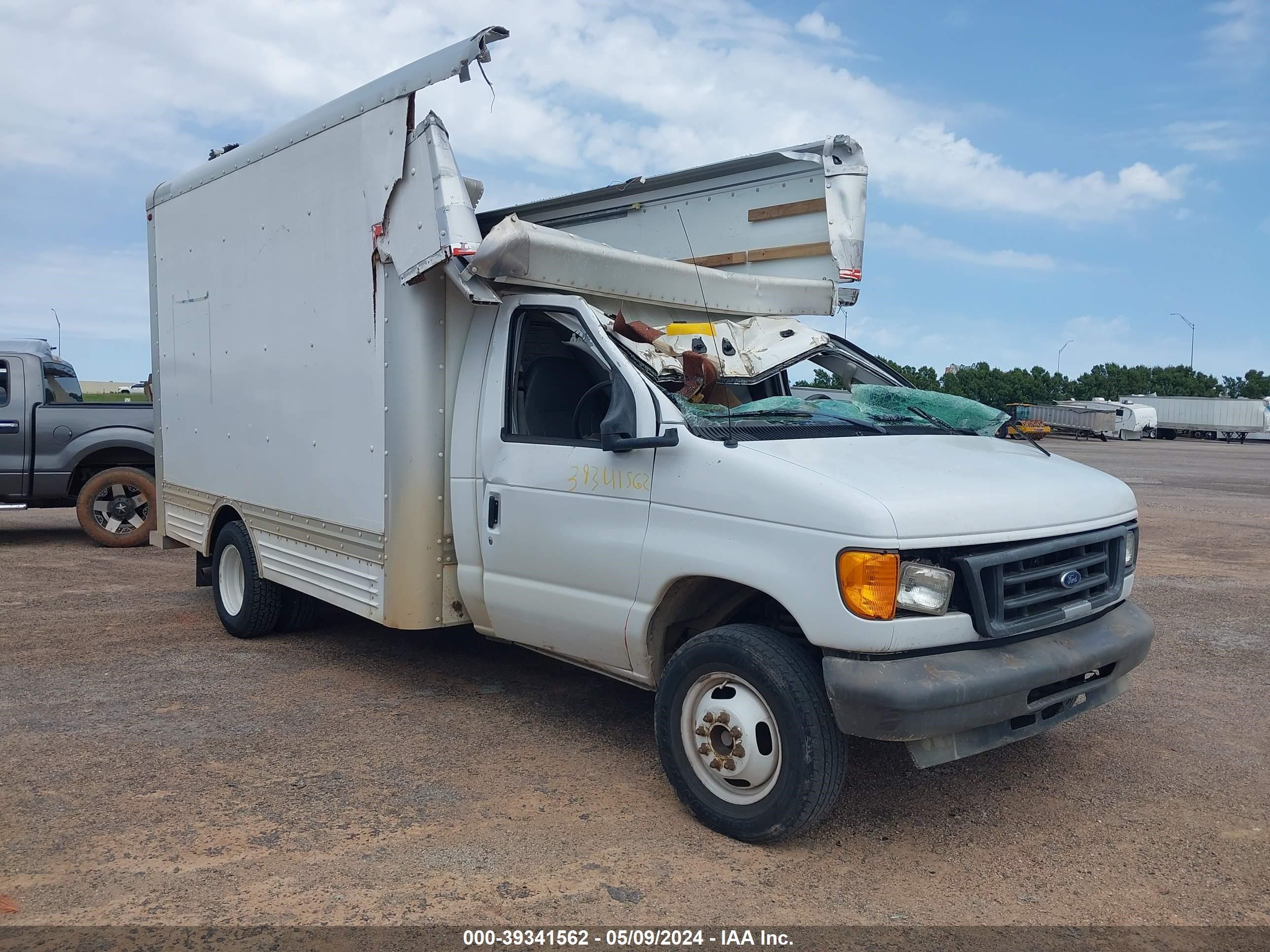 FORD ECONOLINE 2007 1fdxe45s27db18180