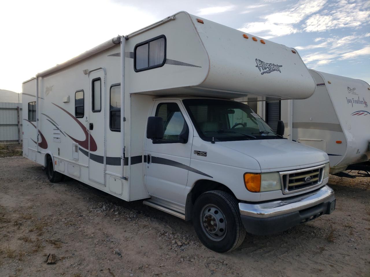 FORD ECONOLINE 2004 1fdxe45sx4ha95283