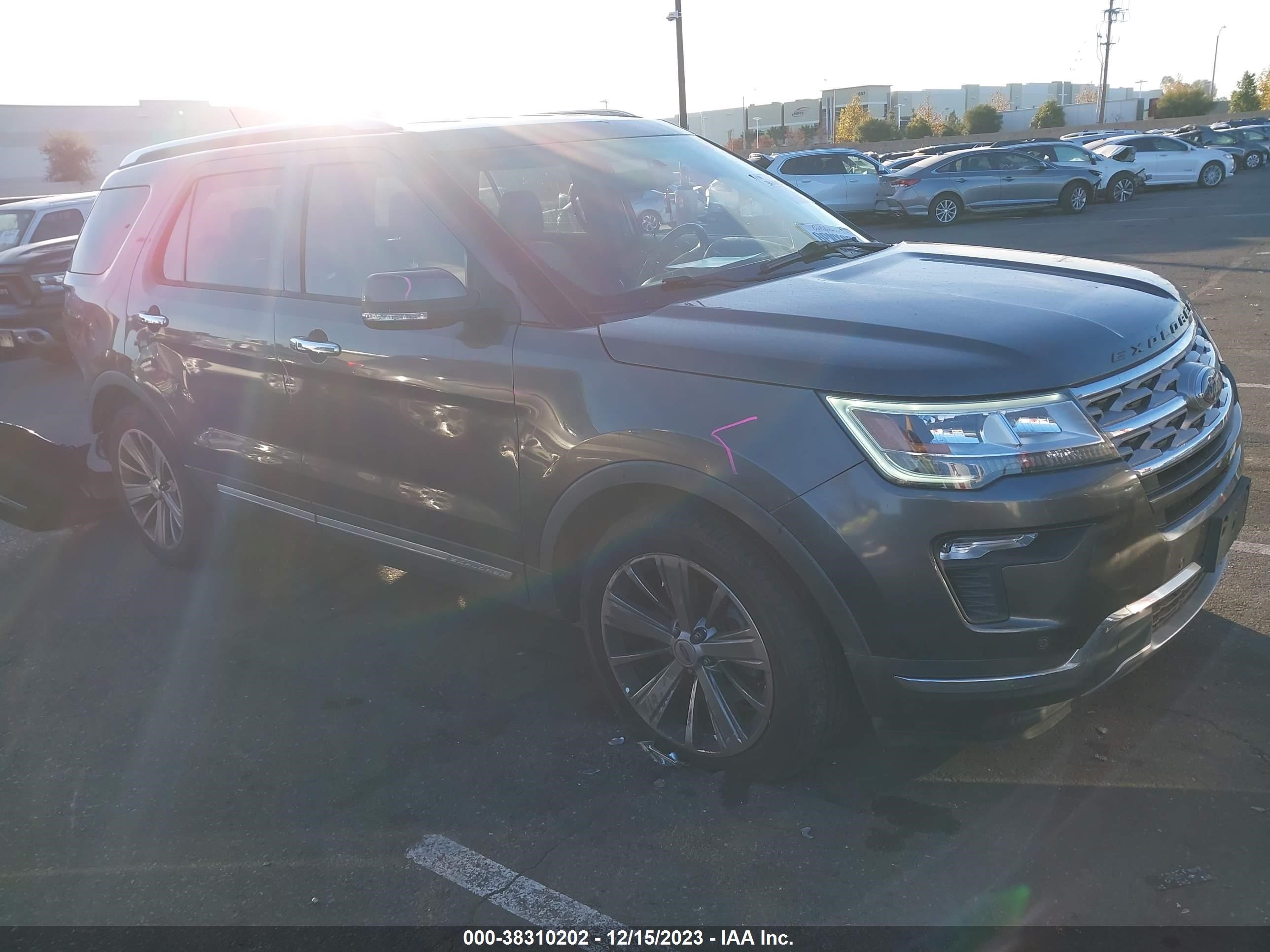 FORD EXPLORER 2018 1fm5k7f83jga81778