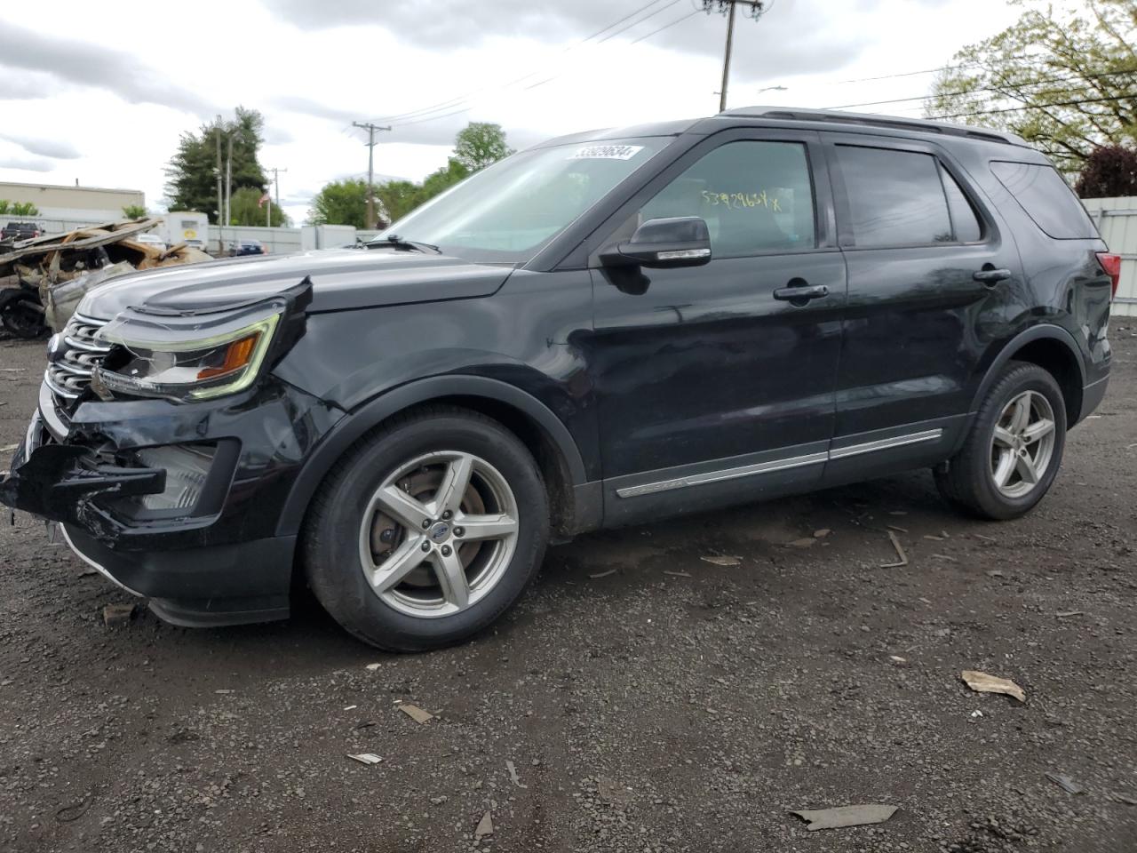 FORD EXPLORER 2017 1fm5k8d82hge32084