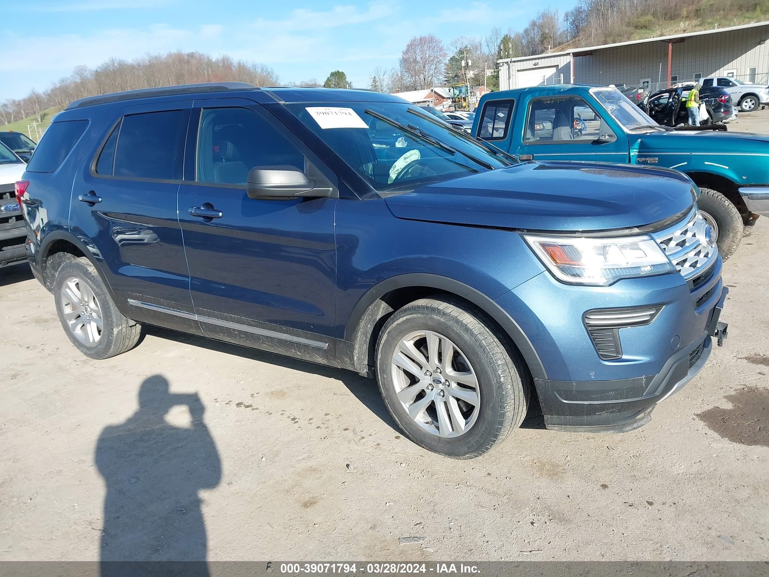 FORD EXPLORER 2018 1fm5k8d82jgc61200