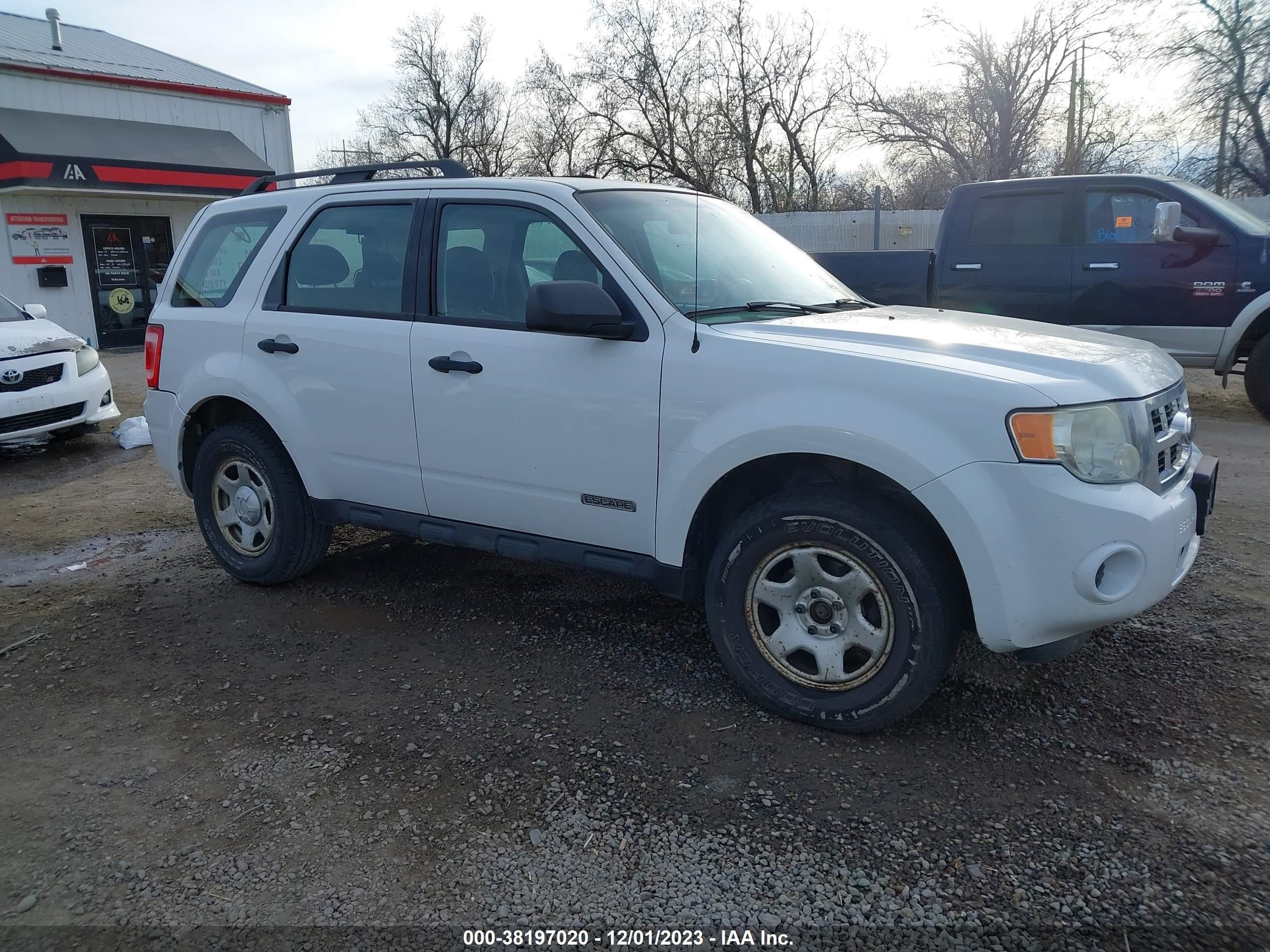 FORD ESCAPE 2008 1fmcu02z58kd74483