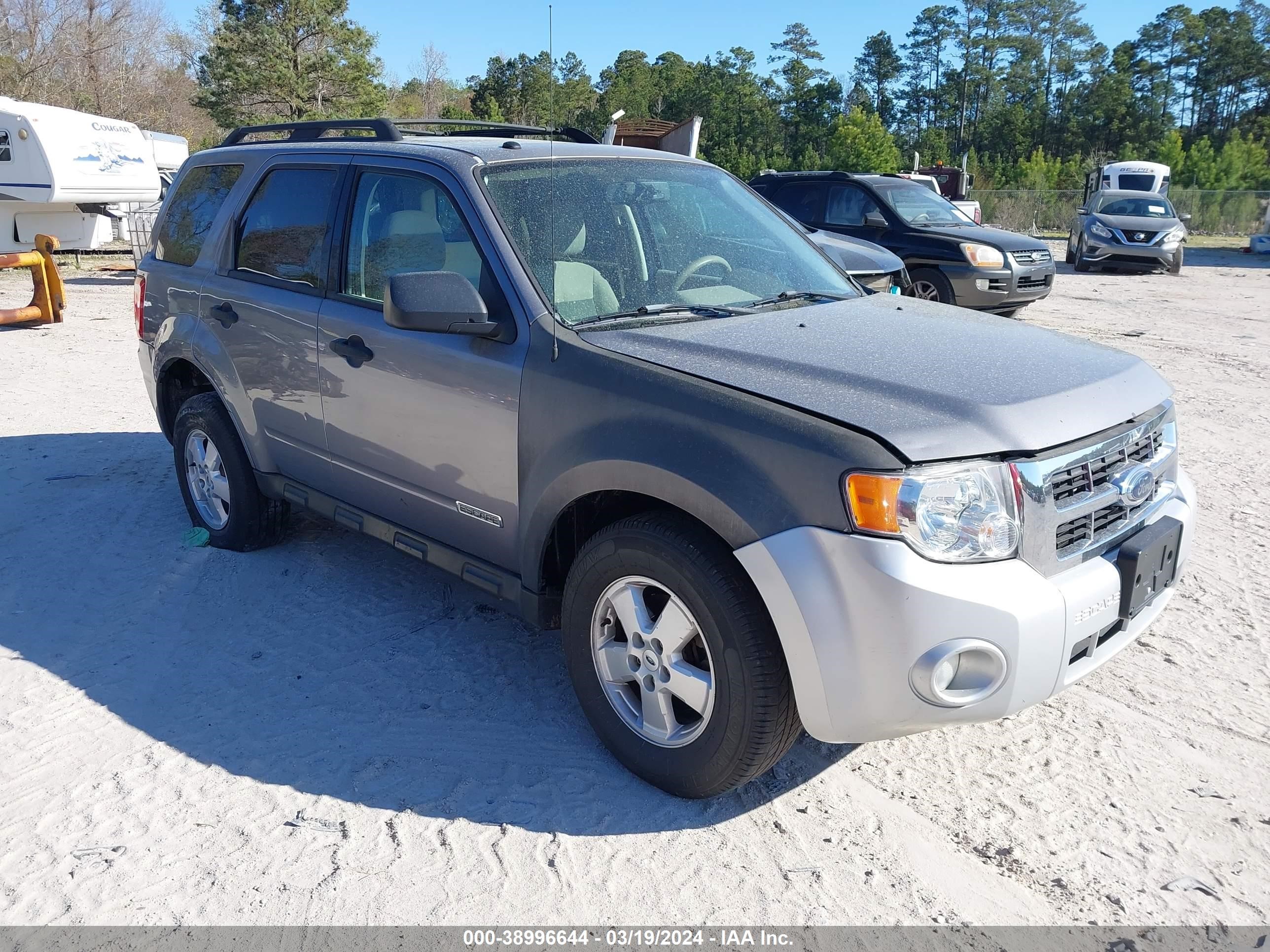 FORD ESCAPE 2008 1fmcu03158kc16217