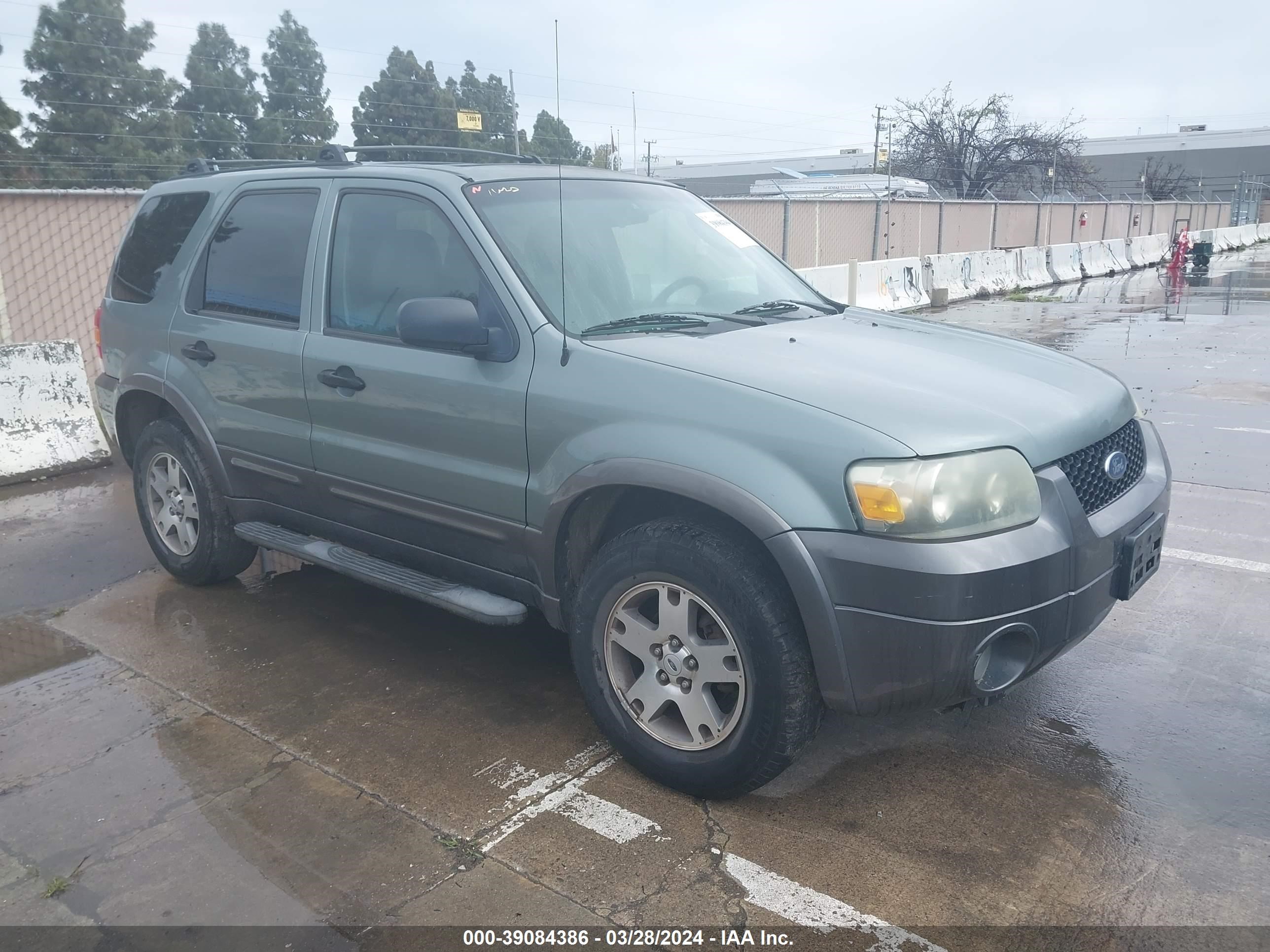 FORD ESCAPE 2005 1fmcu03175ke17290