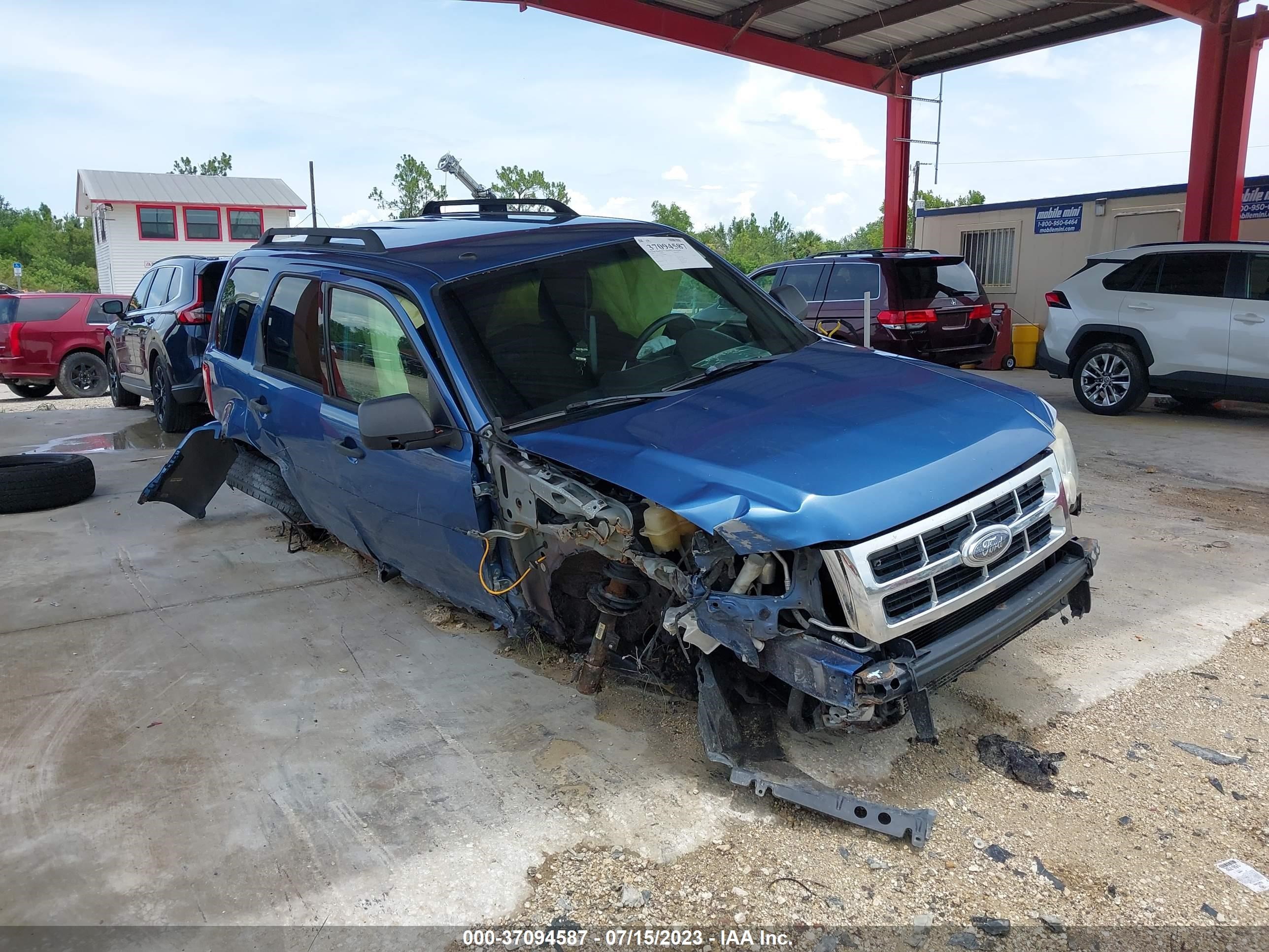 FORD ESCAPE 2009 1fmcu03g39kb08801