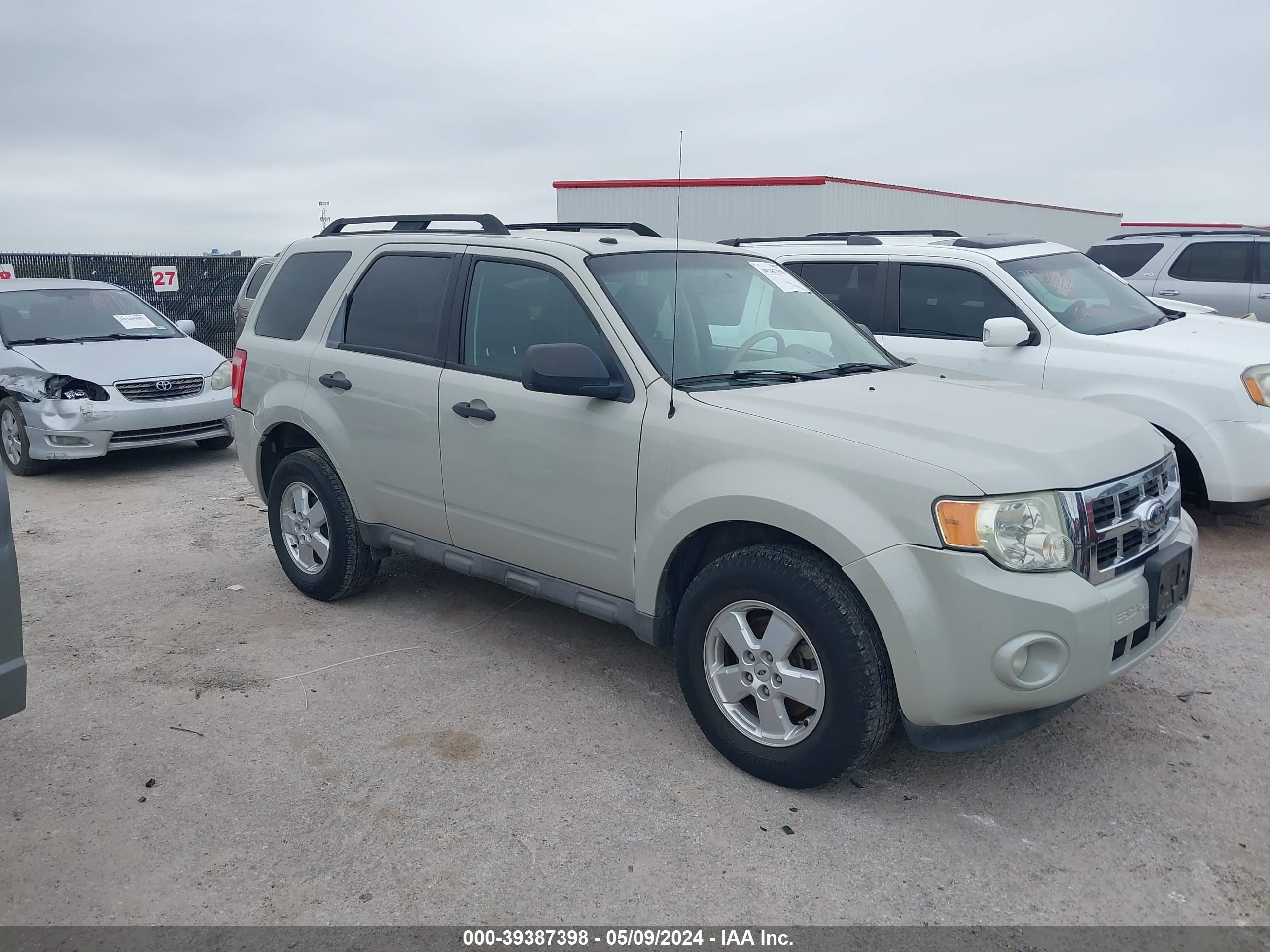 FORD ESCAPE 2009 1fmcu03g89ka66366