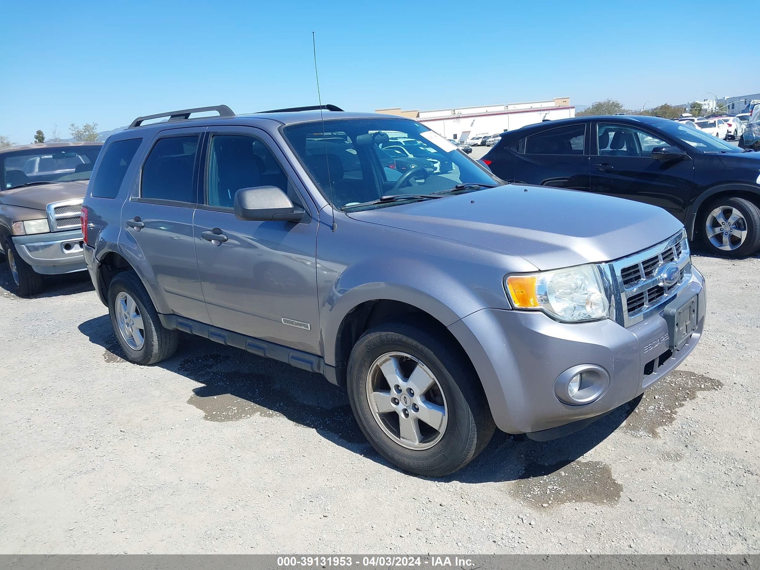 FORD ESCAPE 2008 1fmcu03z58ka76045