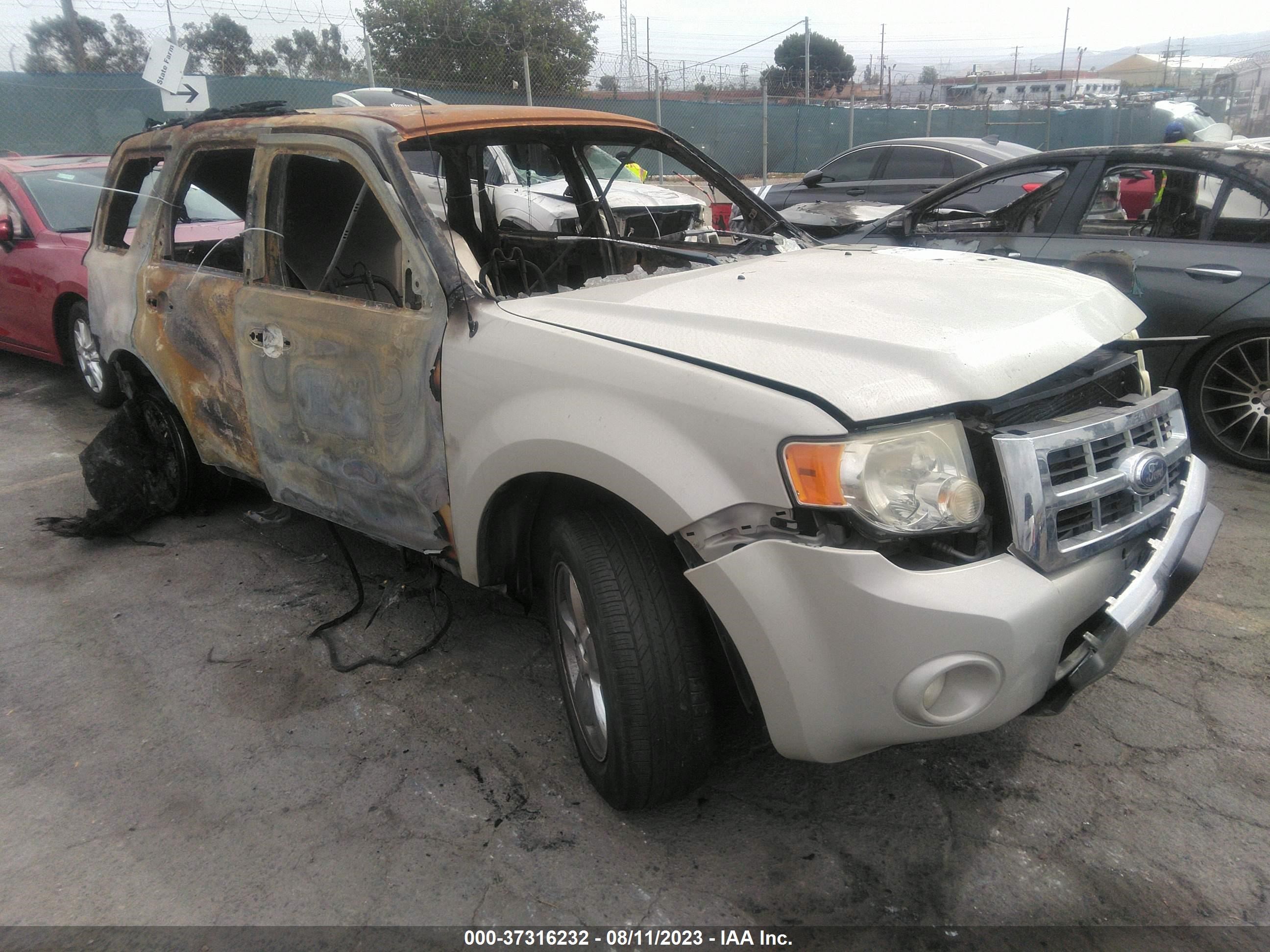 FORD ESCAPE 2009 1fmcu04gx9ka43010