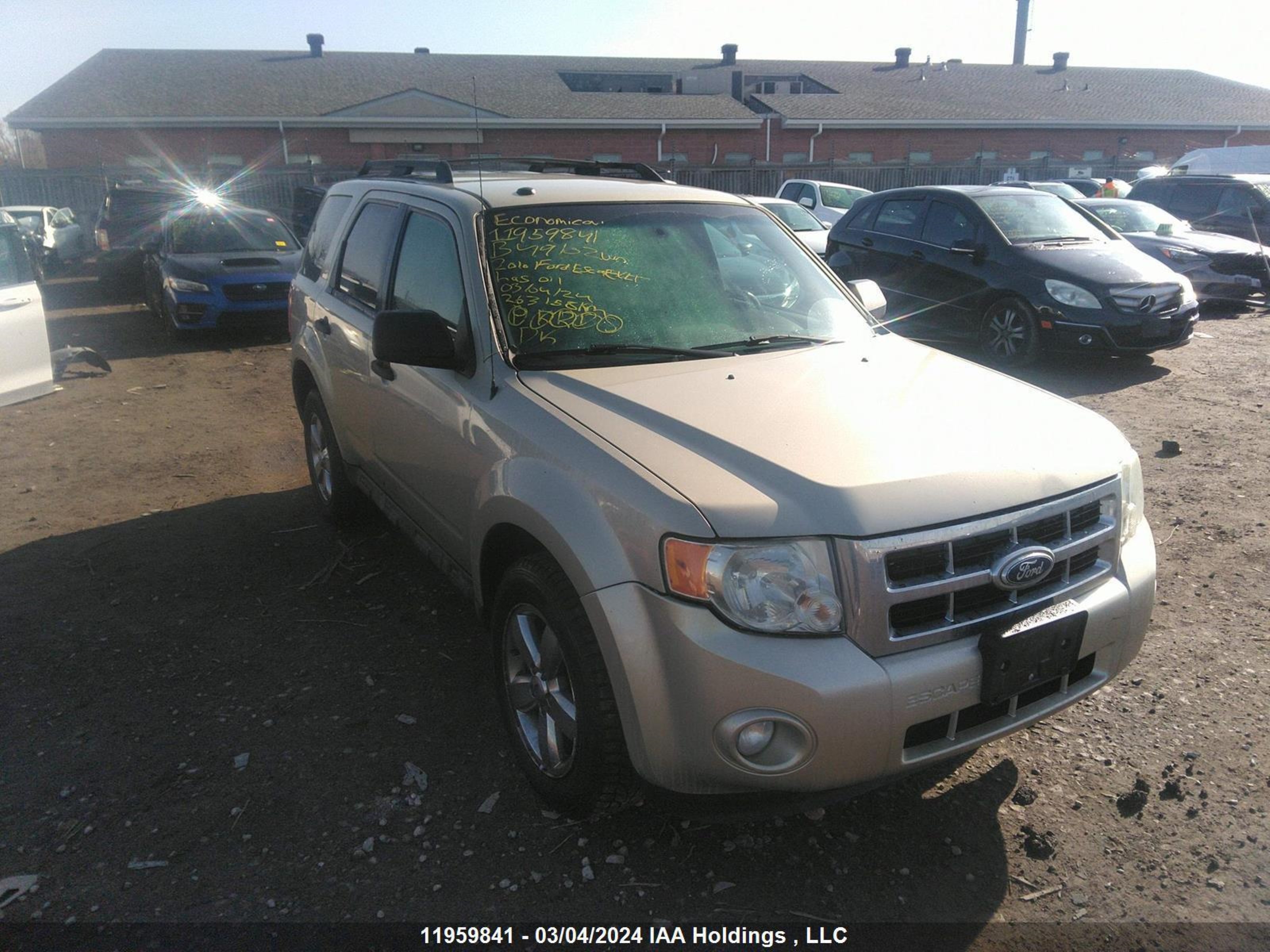 FORD ESCAPE 2010 1fmcu0dg2akb49102