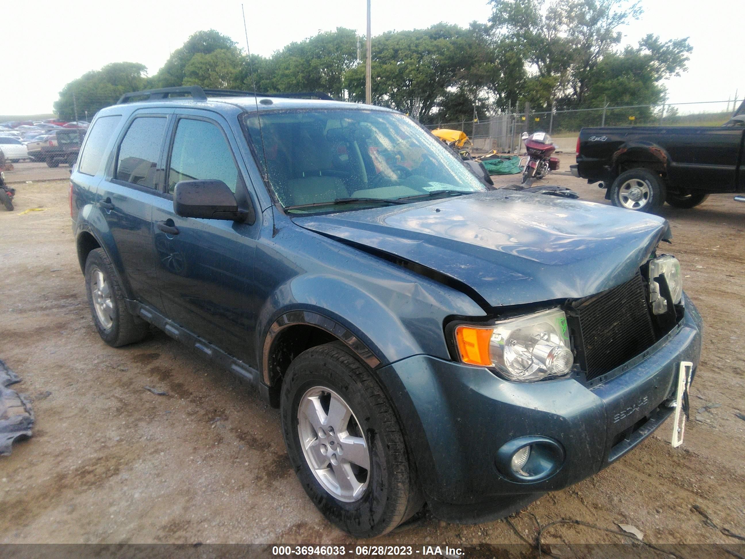 FORD ESCAPE 2011 1fmcu0dg4bkc70957