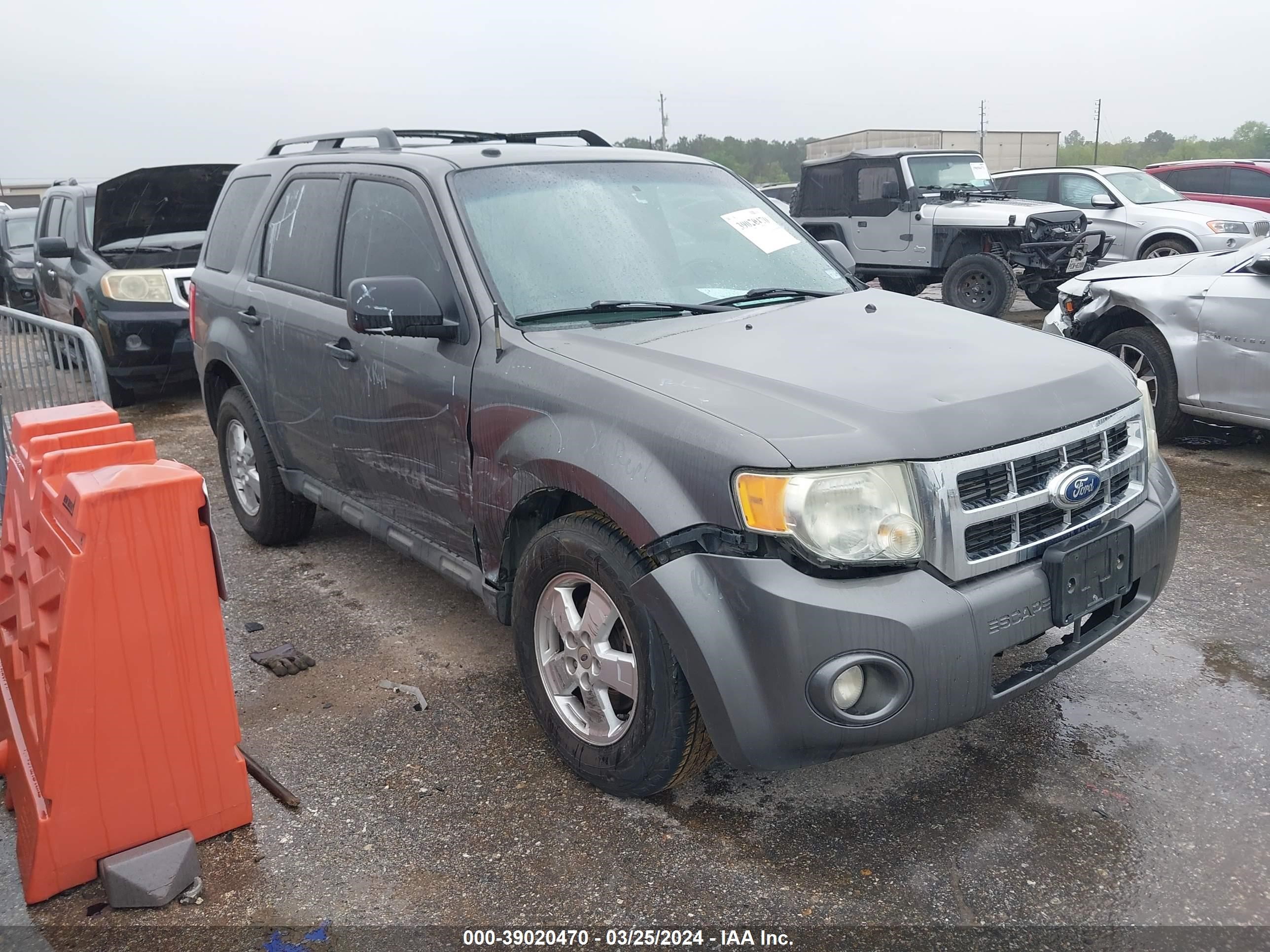 FORD ESCAPE 2011 1fmcu0dg8bka81051