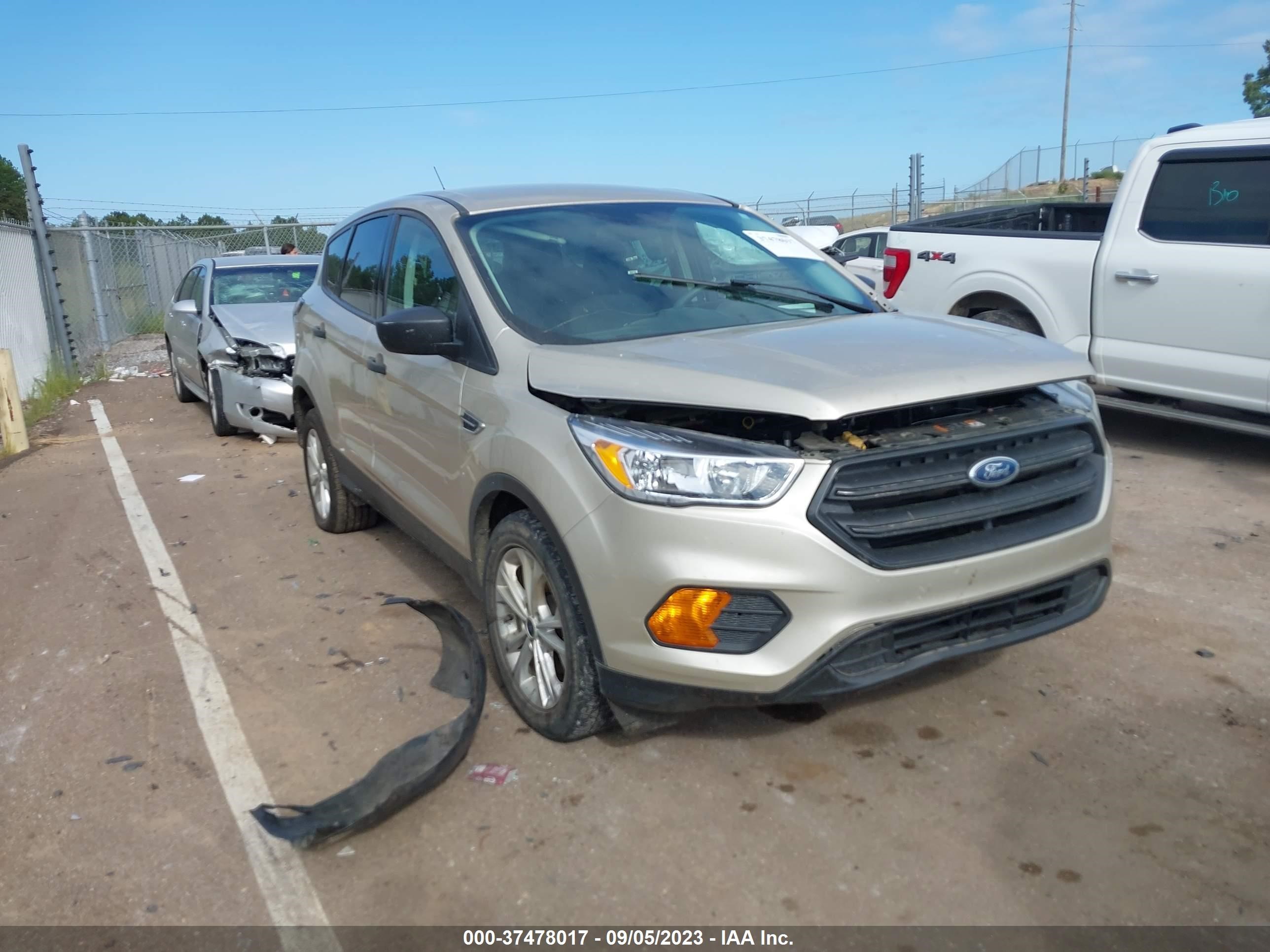 FORD ESCAPE 2017 1fmcu0f70hua67736