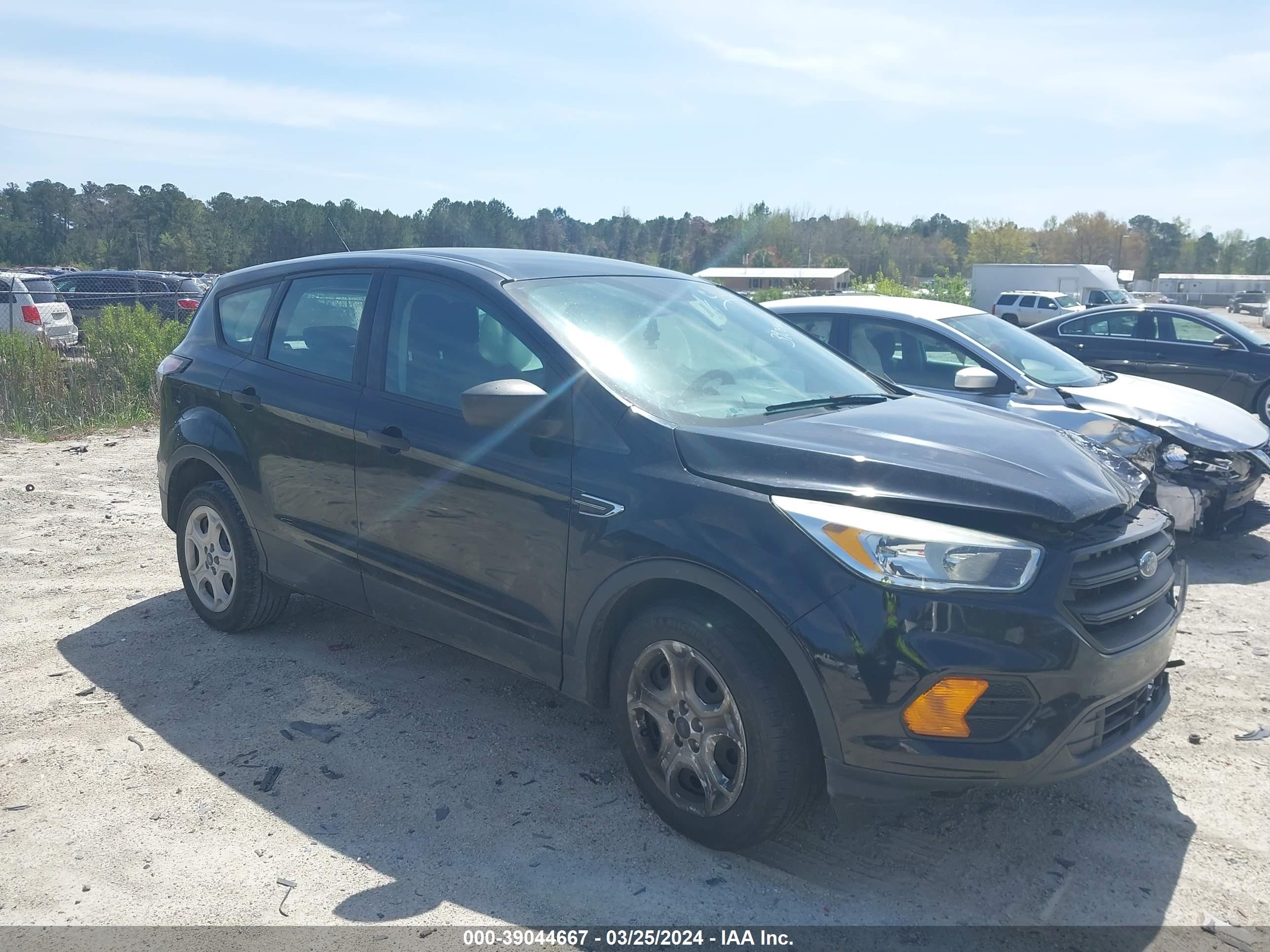 FORD ESCAPE 2017 1fmcu0f71hub73290