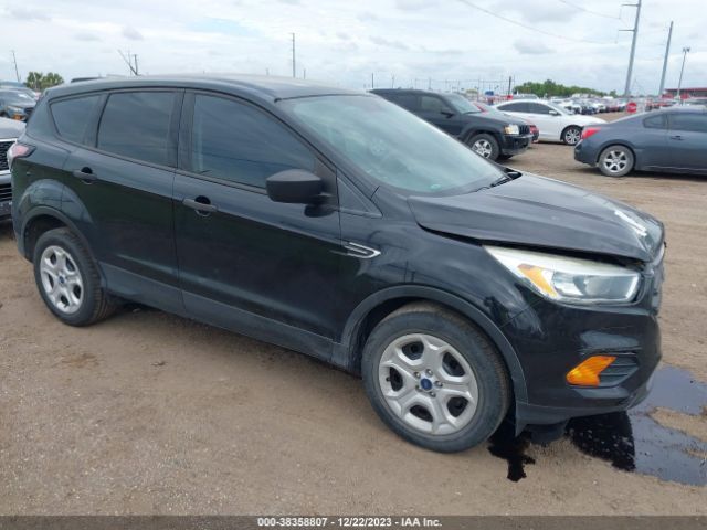 FORD ESCAPE 2017 1fmcu0f74hue71641