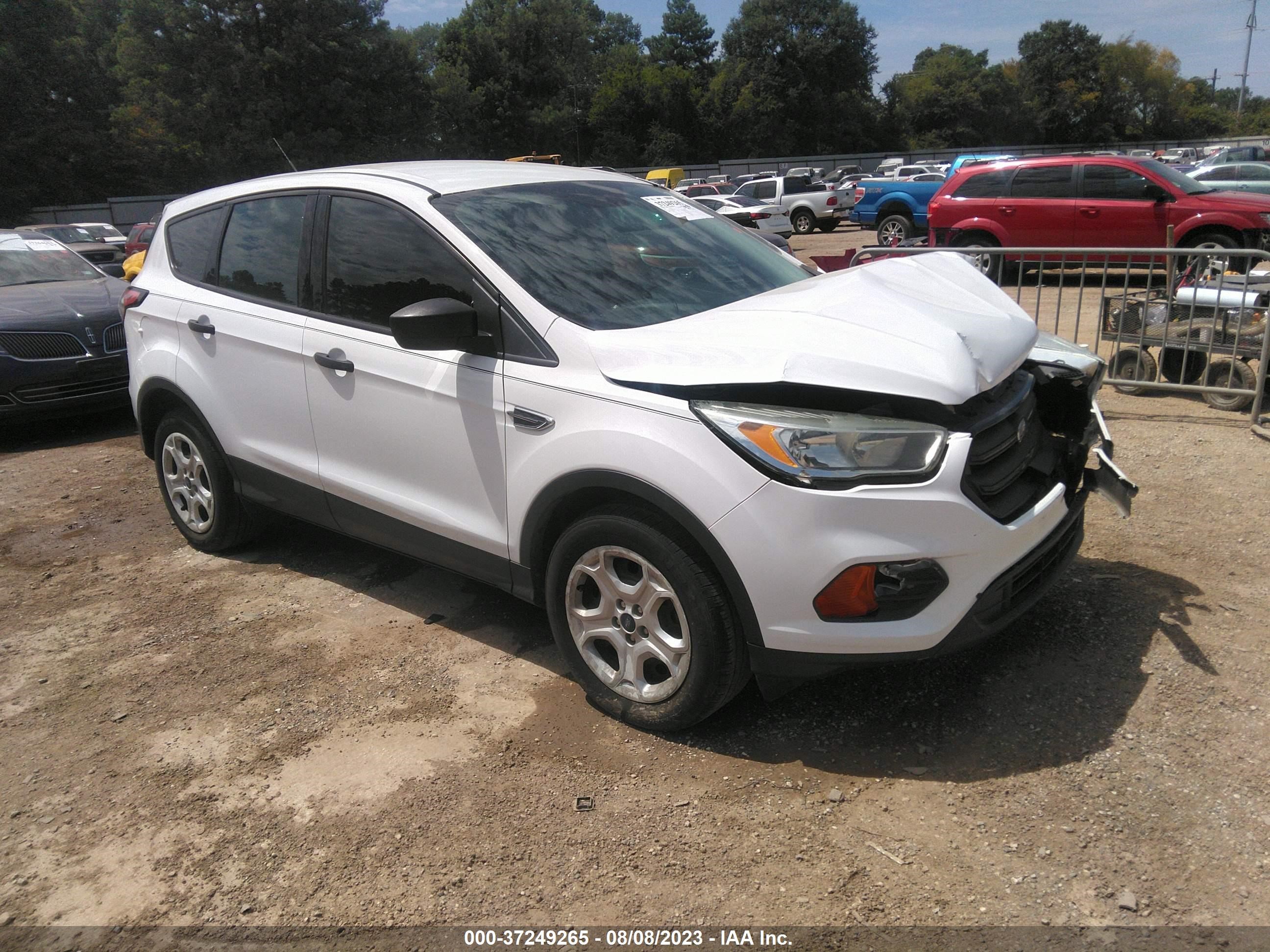 FORD ESCAPE 2017 1fmcu0f7xhuc43255