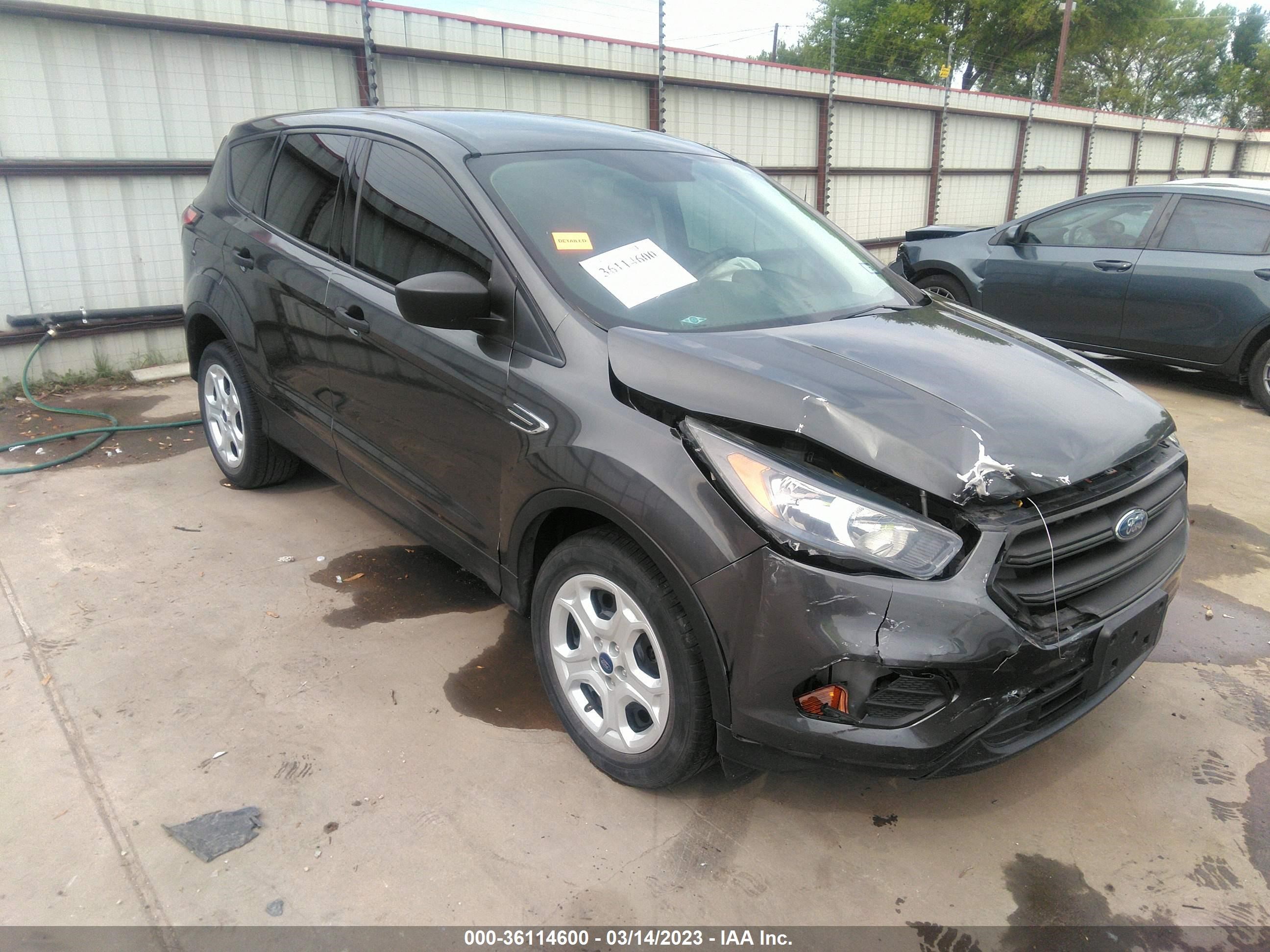 FORD ESCAPE 2018 1fmcu0f7xjub42626