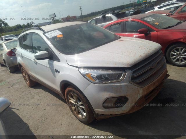 FORD ESCAPE 2017 1fmcu0g90hub88850