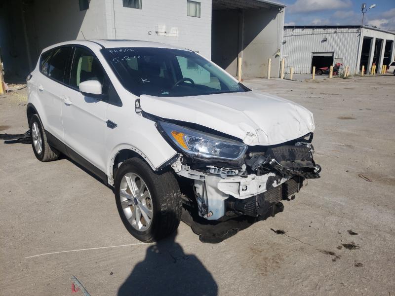 FORD ESCAPE SE 2017 1fmcu0g92huc03249