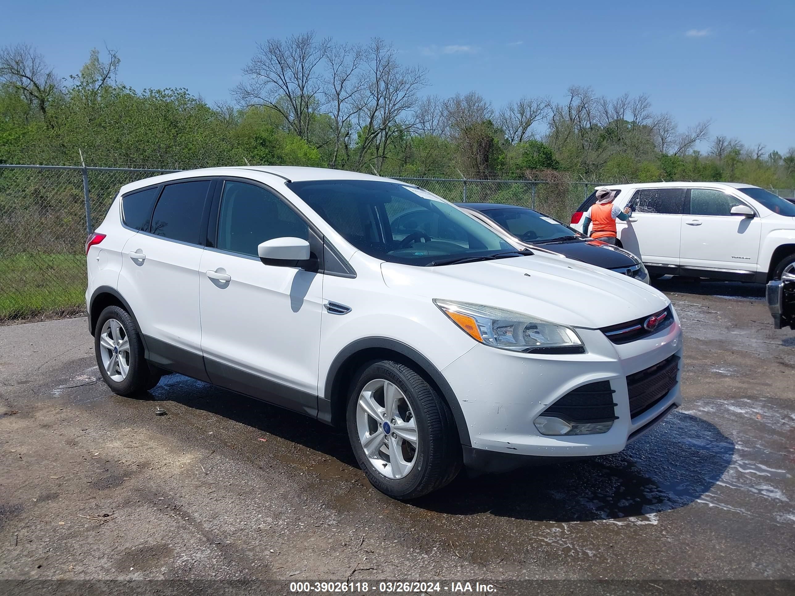 FORD ESCAPE 2015 1fmcu0g94fub11718