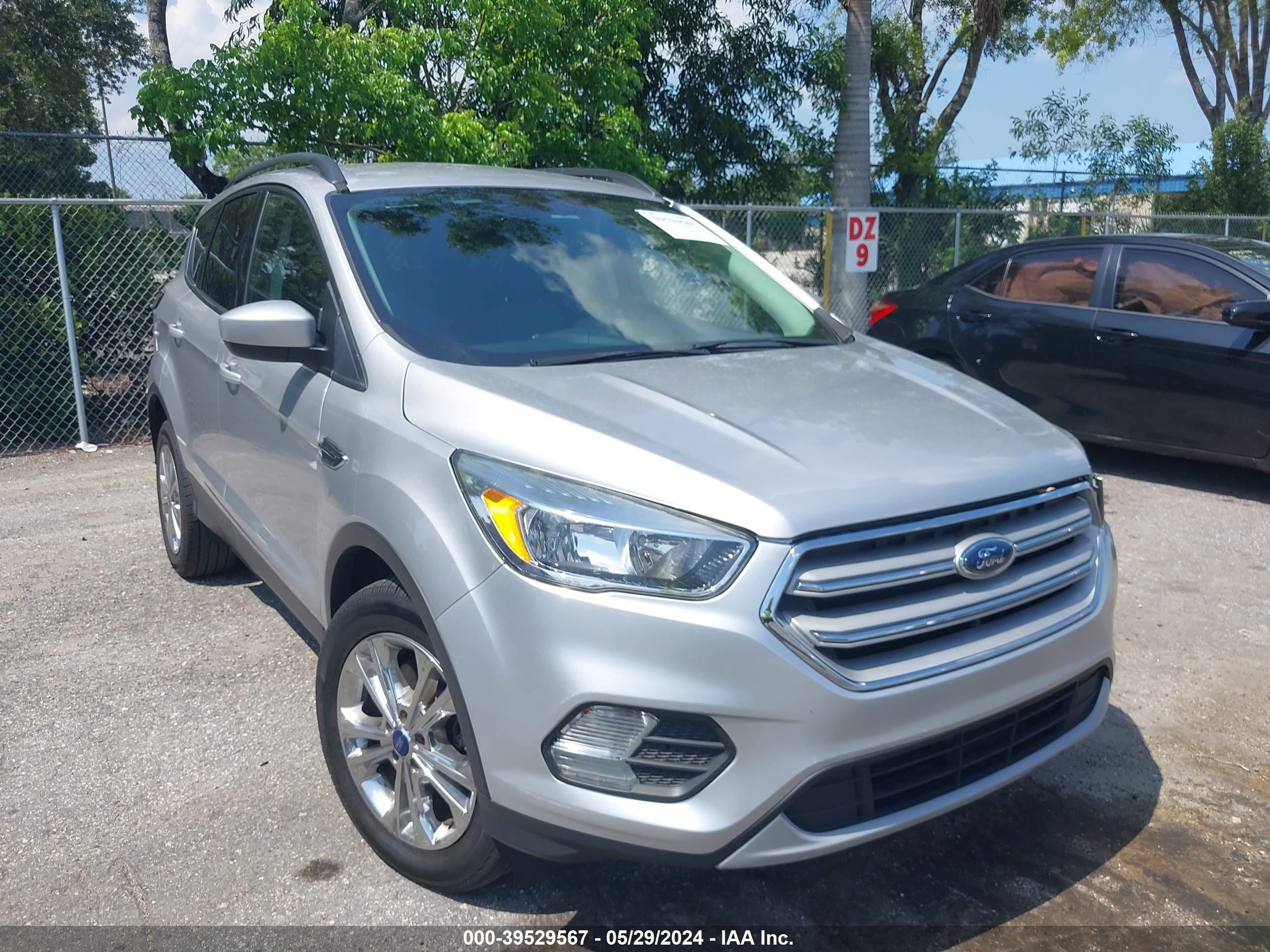 FORD ESCAPE 2018 1fmcu0g94jub49765