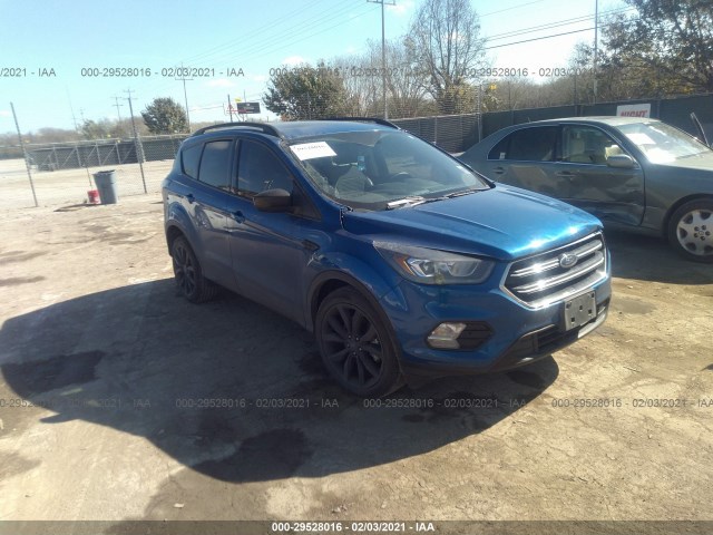 FORD ESCAPE 2017 1fmcu0g9xhua32010