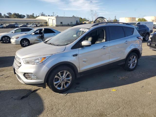 FORD ESCAPE SE 2018 1fmcu0gd0juc77103