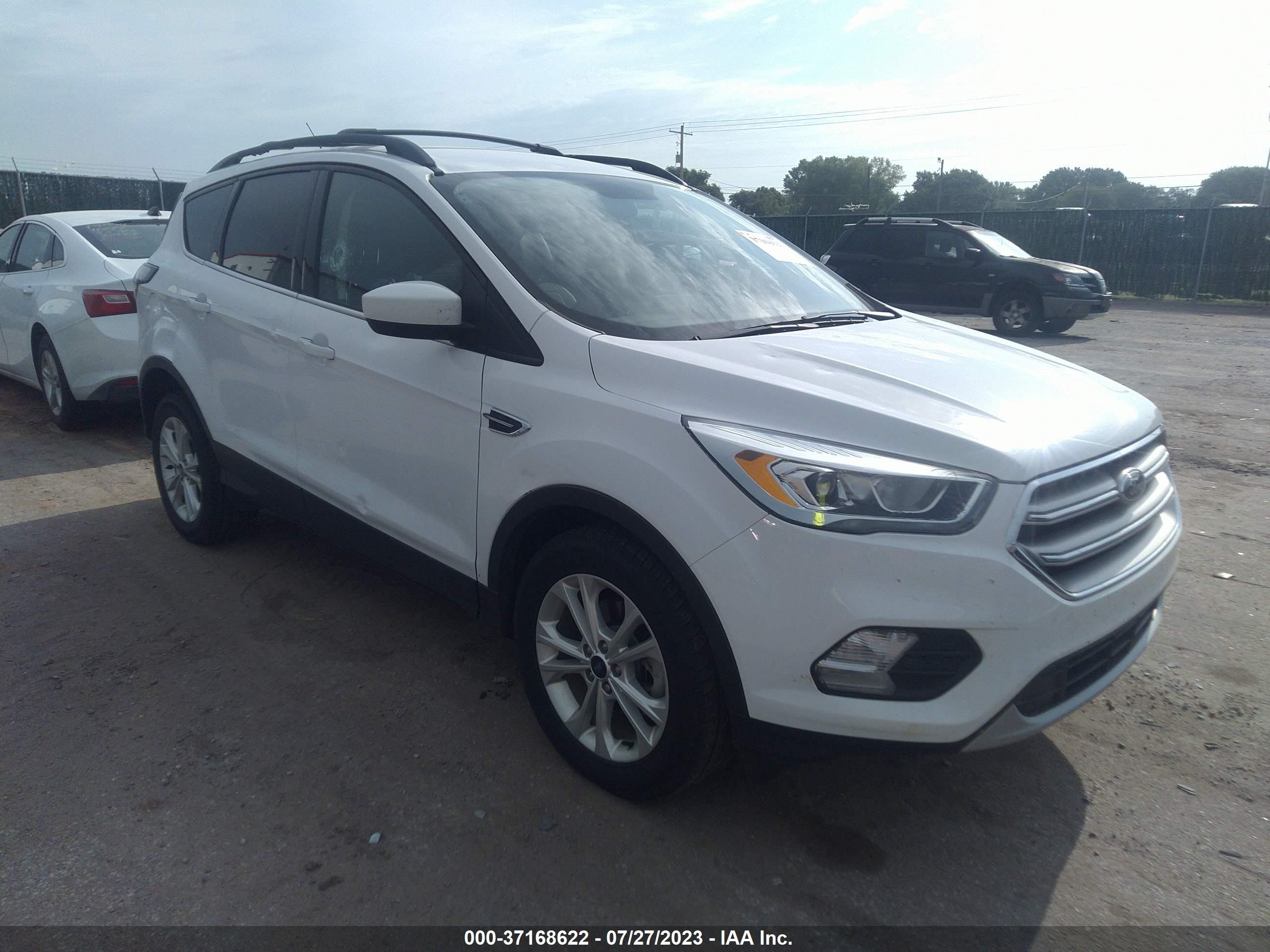 FORD ESCAPE 2017 1fmcu0gd1hub40438