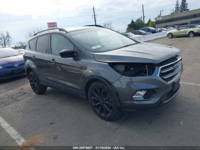 FORD ESCAPE 2017 1fmcu0gd1huc80733