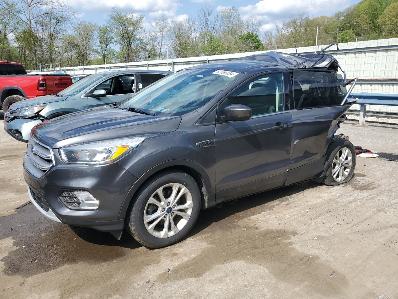 FORD ESCAPE 2017 1fmcu0gd2huc37714