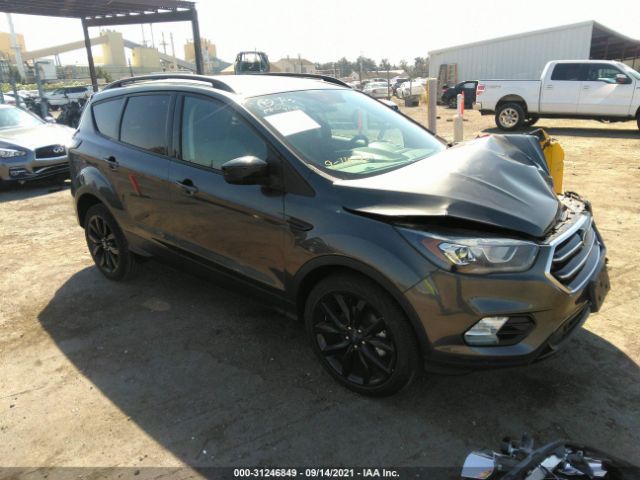 FORD ESCAPE 2018 1fmcu0gd2juc19588