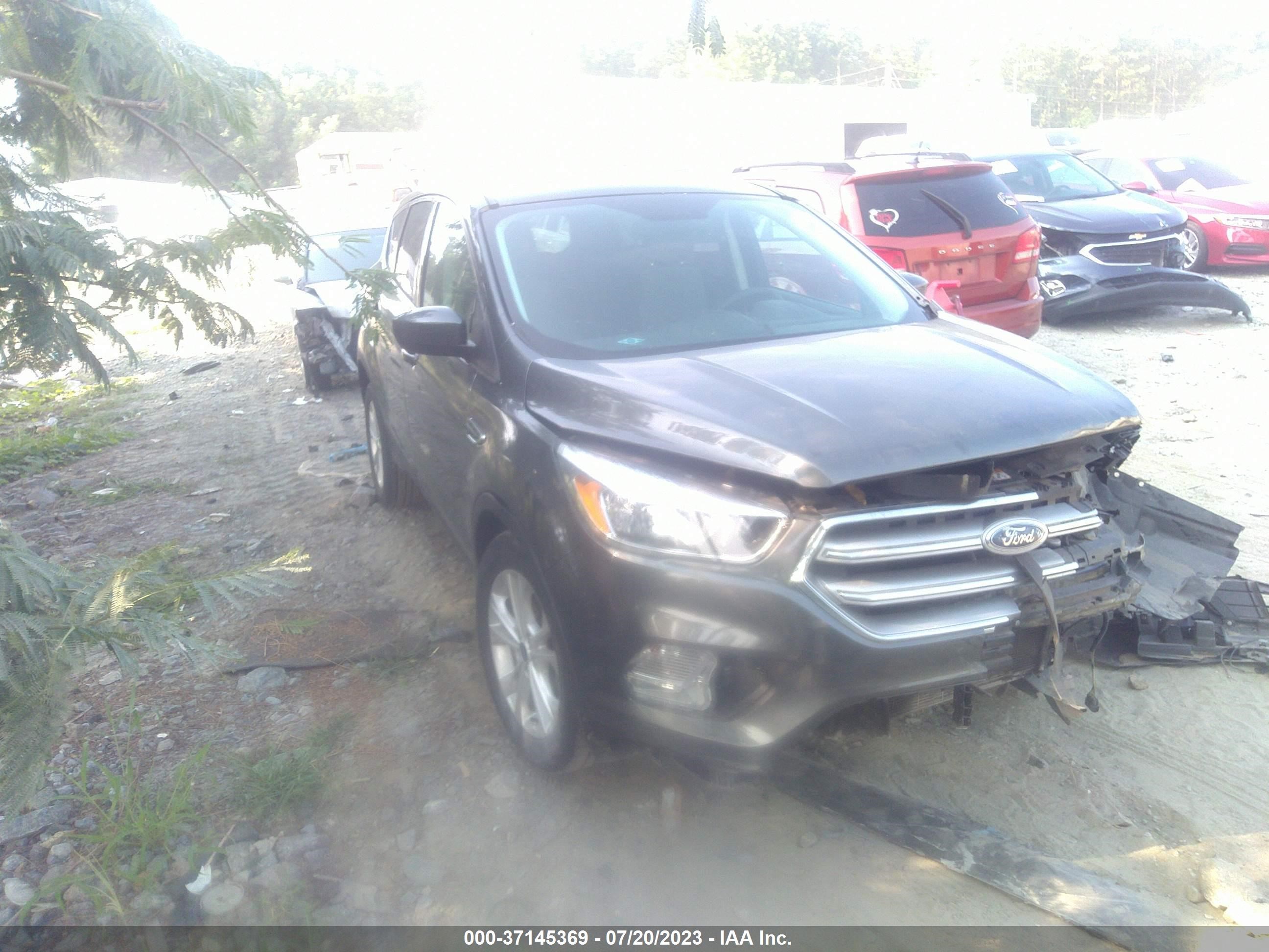 FORD ESCAPE 2017 1fmcu0gd3hud24361