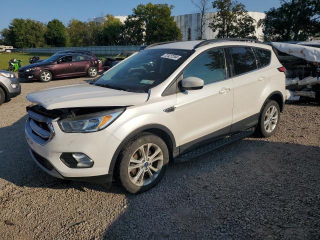 FORD ESCAPE SE 2018 1fmcu0gd3jub83135