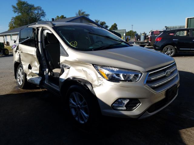 FORD ESCAPE SE 2018 1fmcu0gd3jub85483