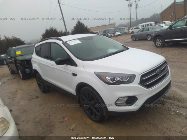 FORD ESCAPE 2018 1fmcu0gd7juc44499