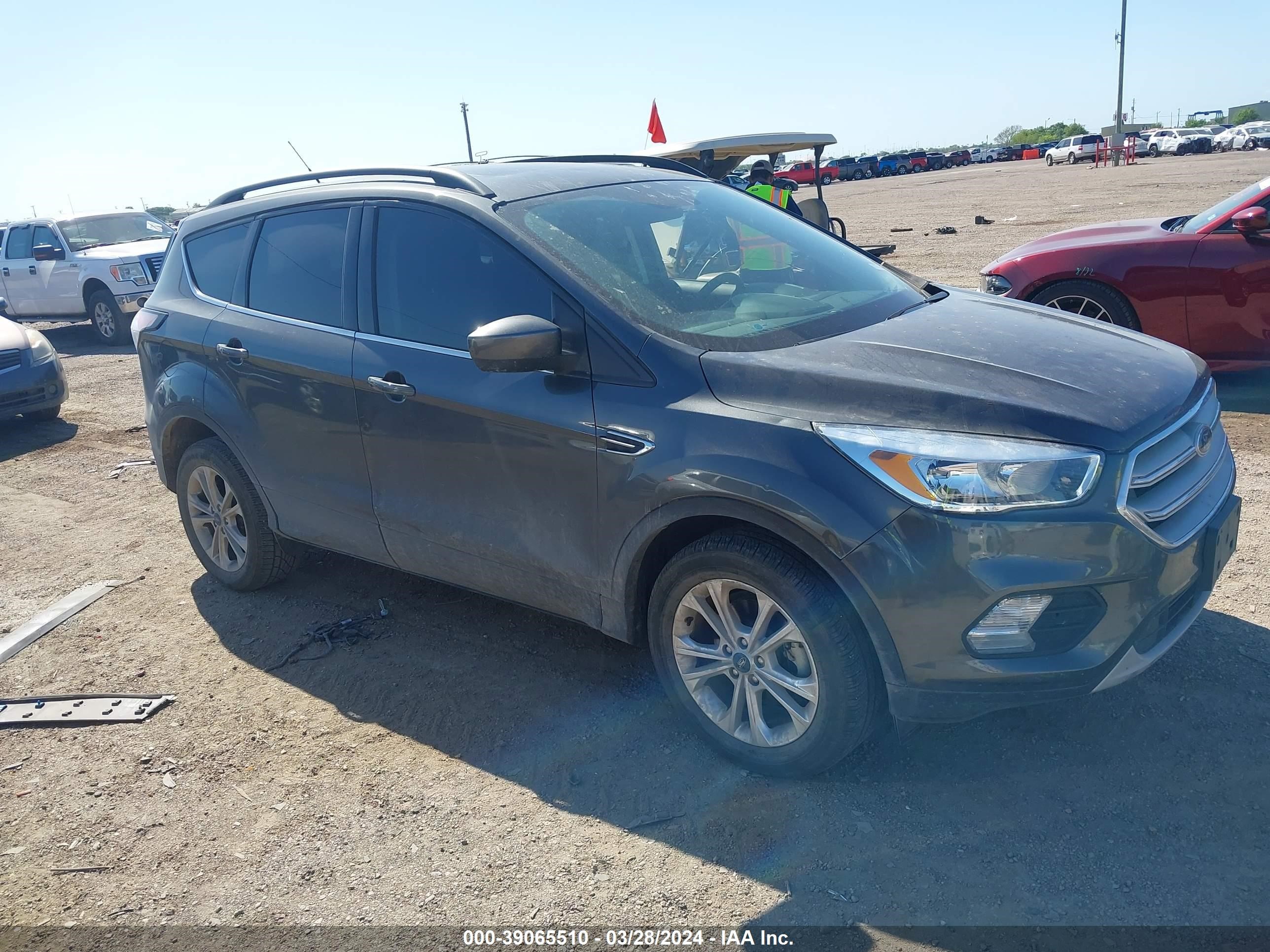 FORD ESCAPE 2018 1fmcu0gd7juc49282