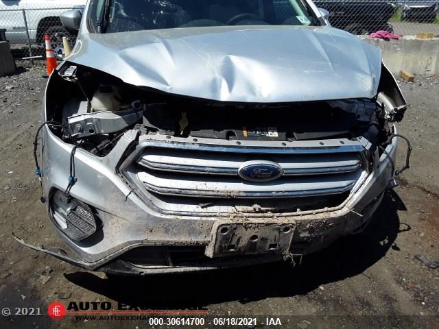 FORD ESCAPE 2018 1fmcu0gd8jua35479