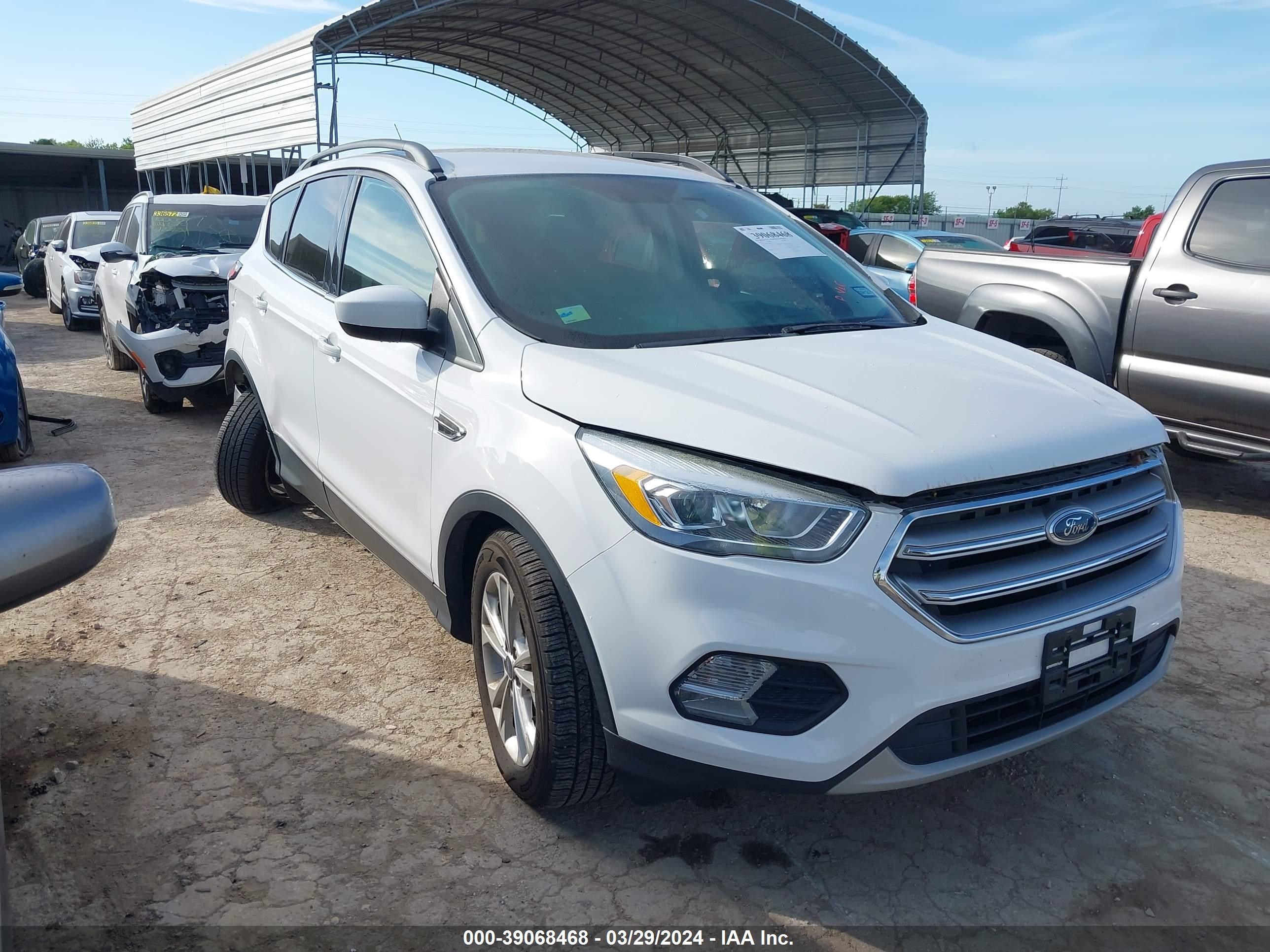 FORD ESCAPE 2017 1fmcu0gd9hud52388